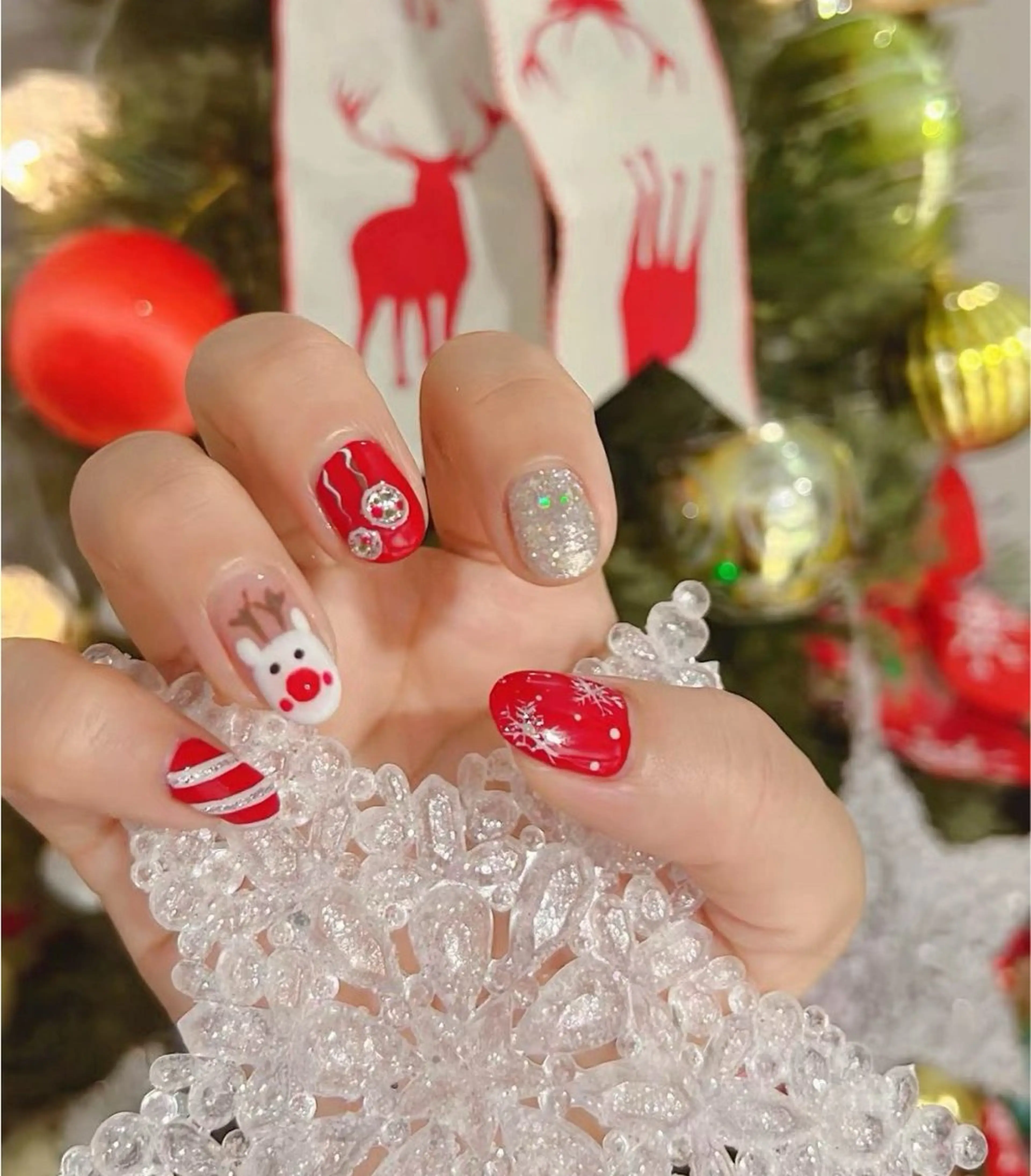 ネイル pink ladyサロン所属・べ にのネイルデザイン