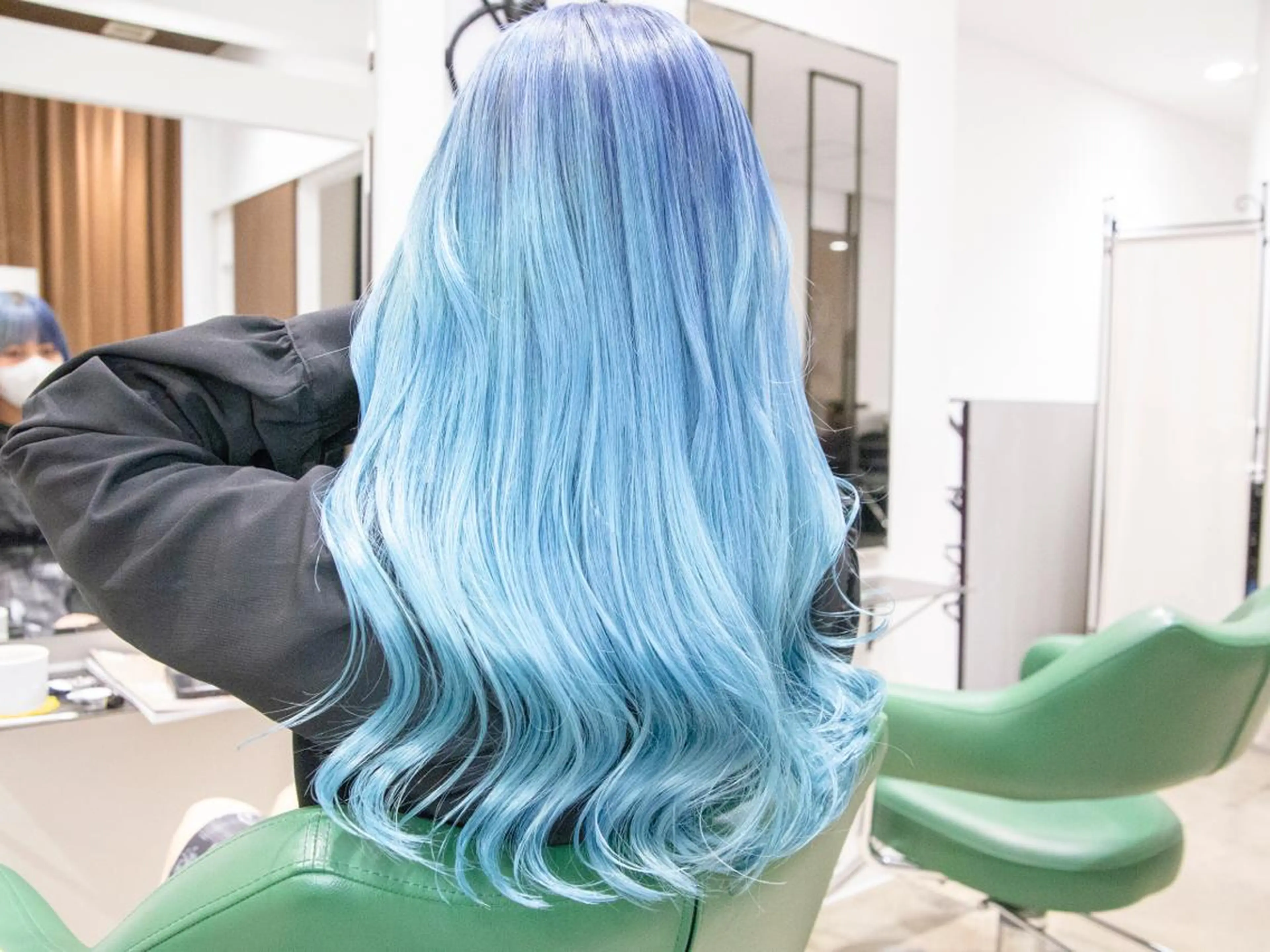 ロング カラー ブリーチ トリートメント Re:ta Hair 飯田淳平のヘアスタイル