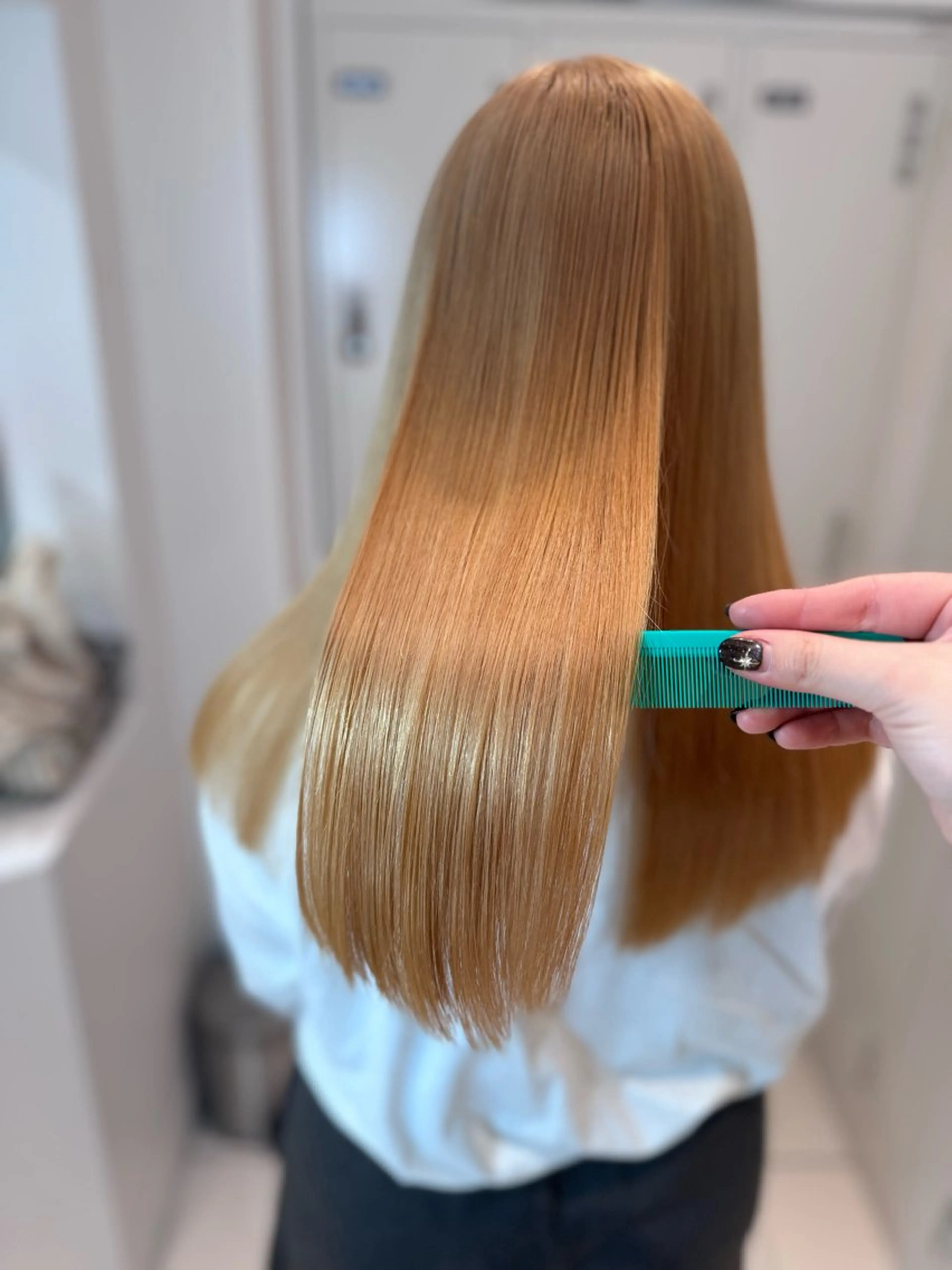 ロング ヘアカラー 🦋艶髪ハイトーン / Mio🦋のヘアスタイル