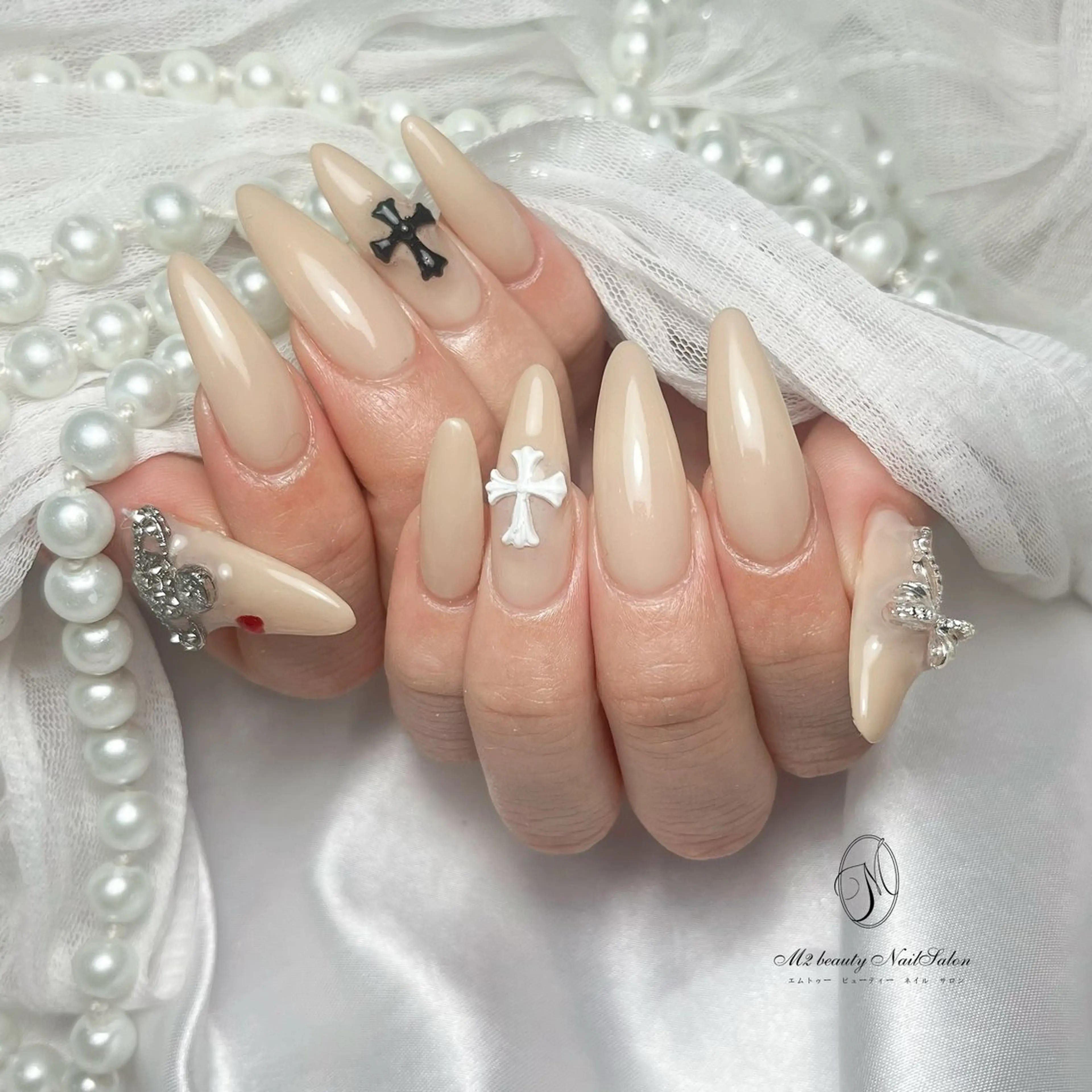 ネイル ハンドネイル M2 BEAUTY Marieのネイルデザイン