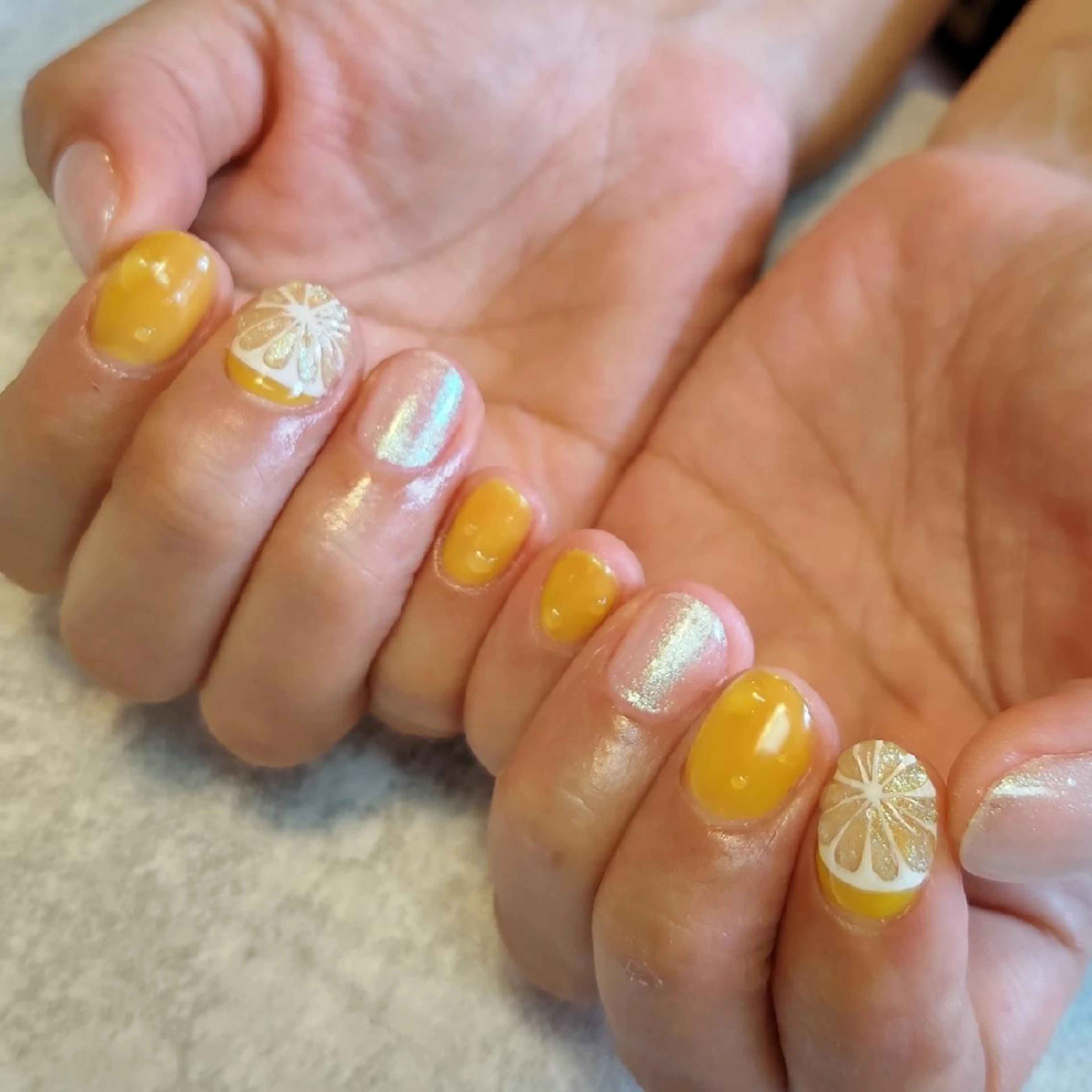 ネイル ジェヌインネイル 河内のネイルデザイン