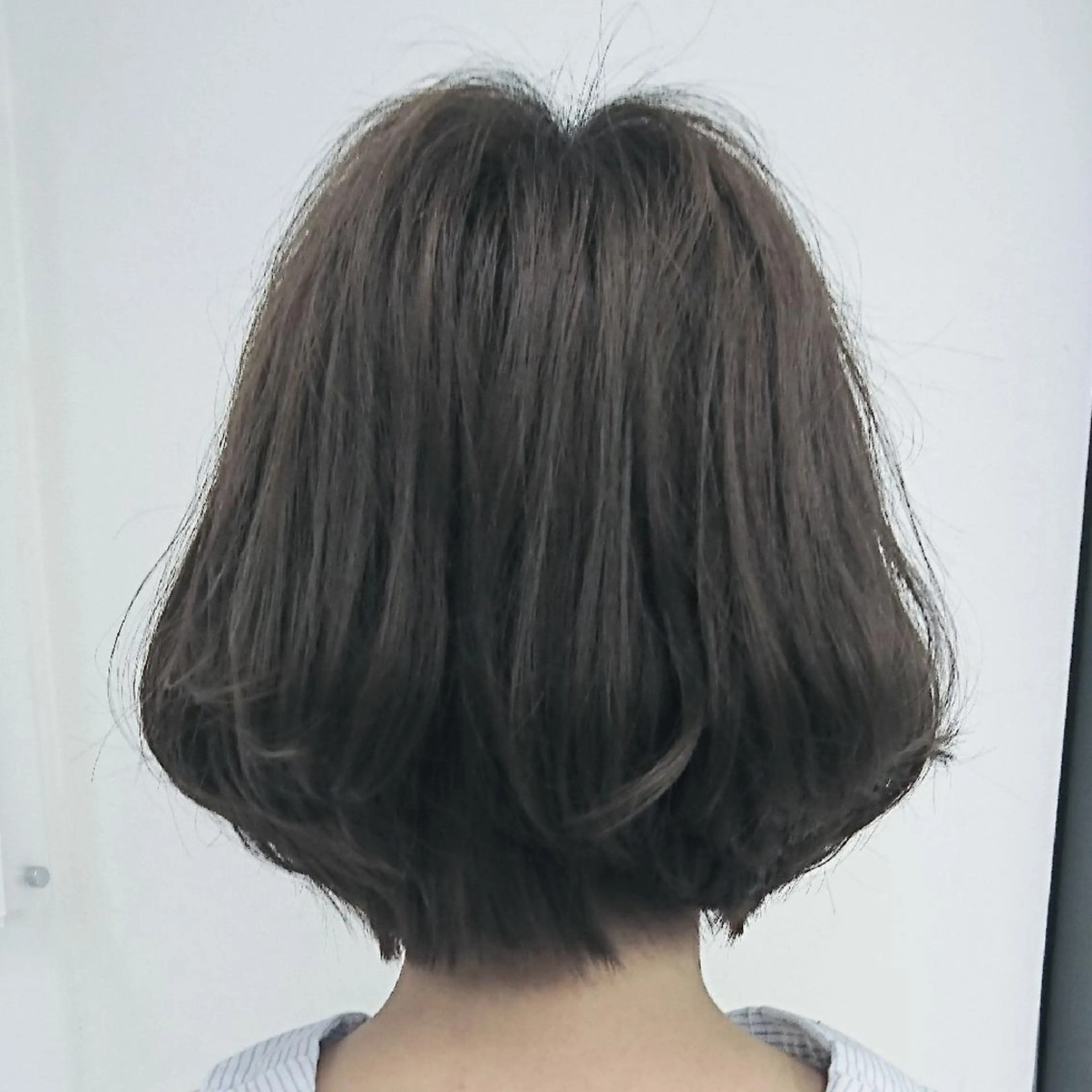 カラー ミディアム グレージュ ボブ 外国人風カラー 💎大人ハイライト 💎上杉一也💎のヘアスタイル