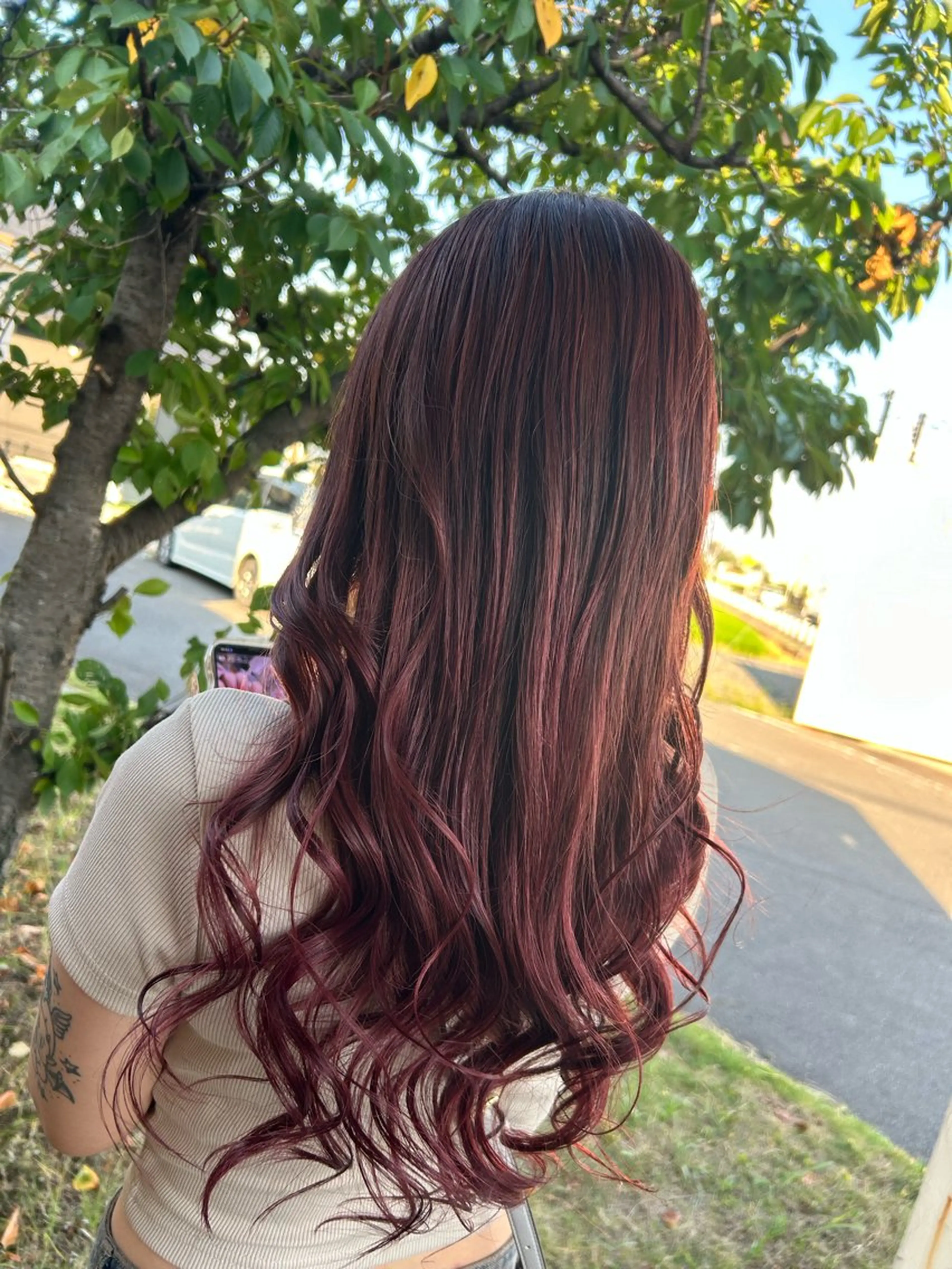 カラー グラデーションカラー 服部 和香のヘアスタイル