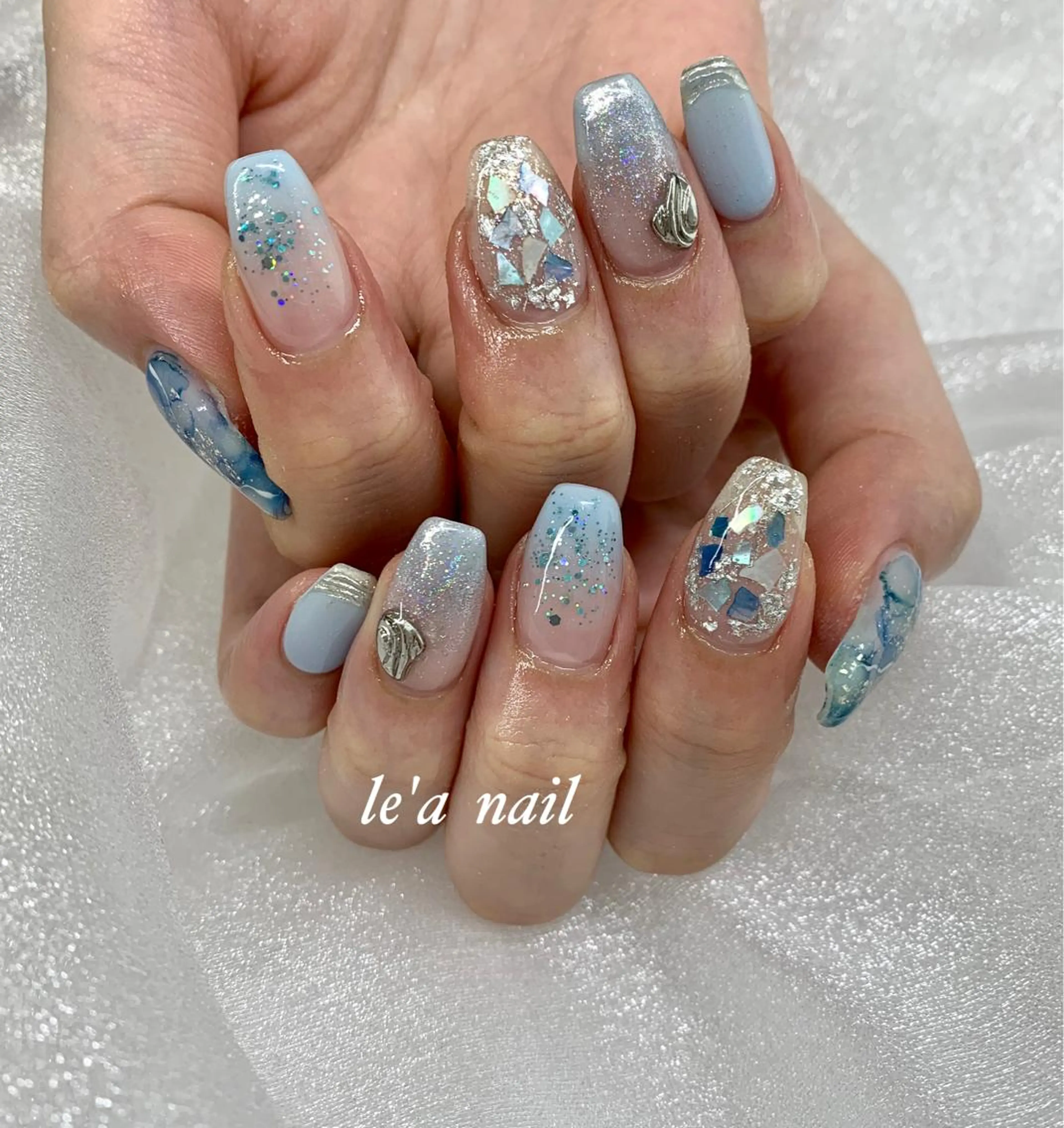 ネイル キラキラネイル ニュアンスネイル pu muのネイルデザイン