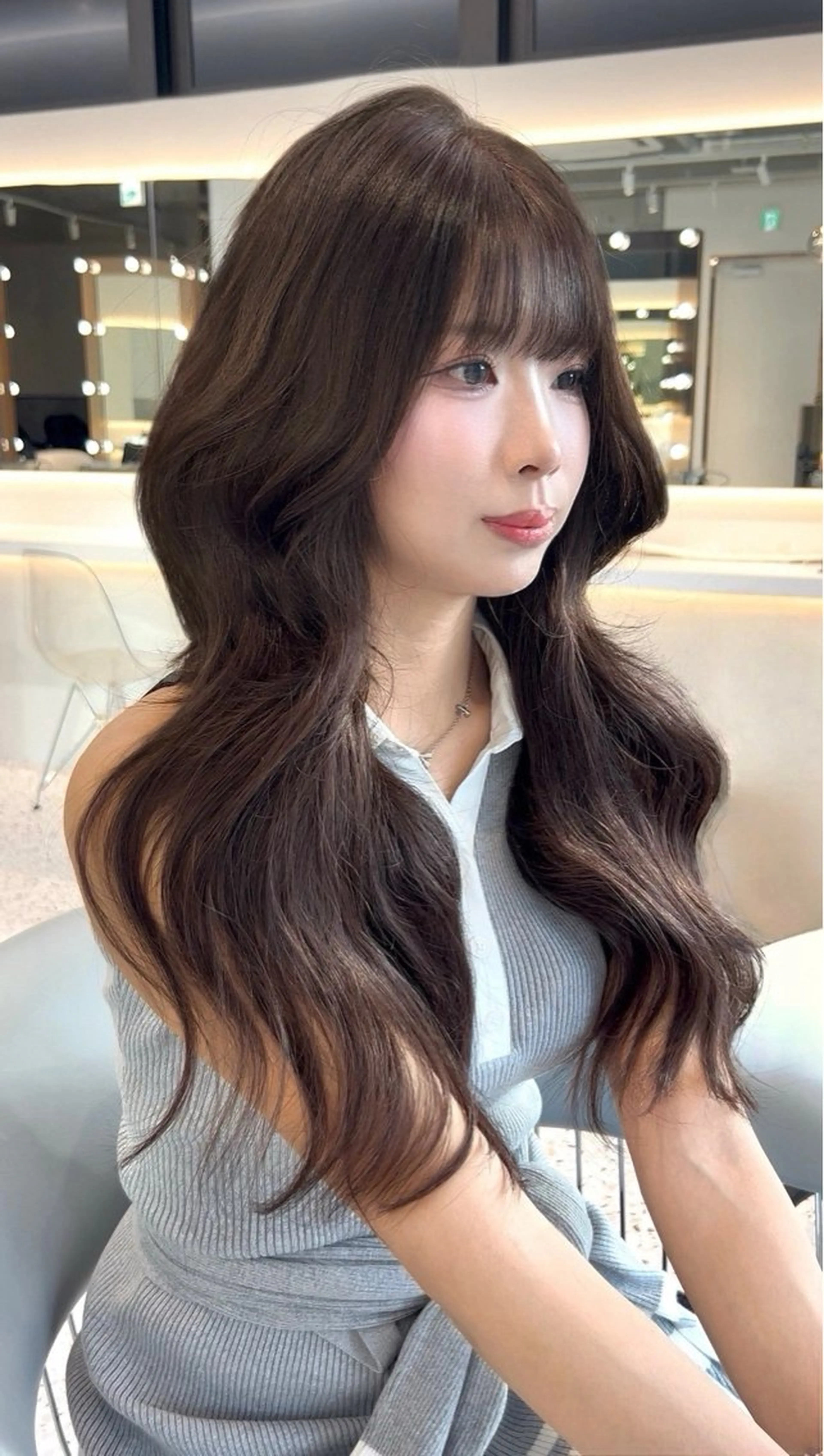 ロング レイヤーカット カット ヘアカラー 🎀透明感ブラウ ンshizuka🎀のヘアスタイル