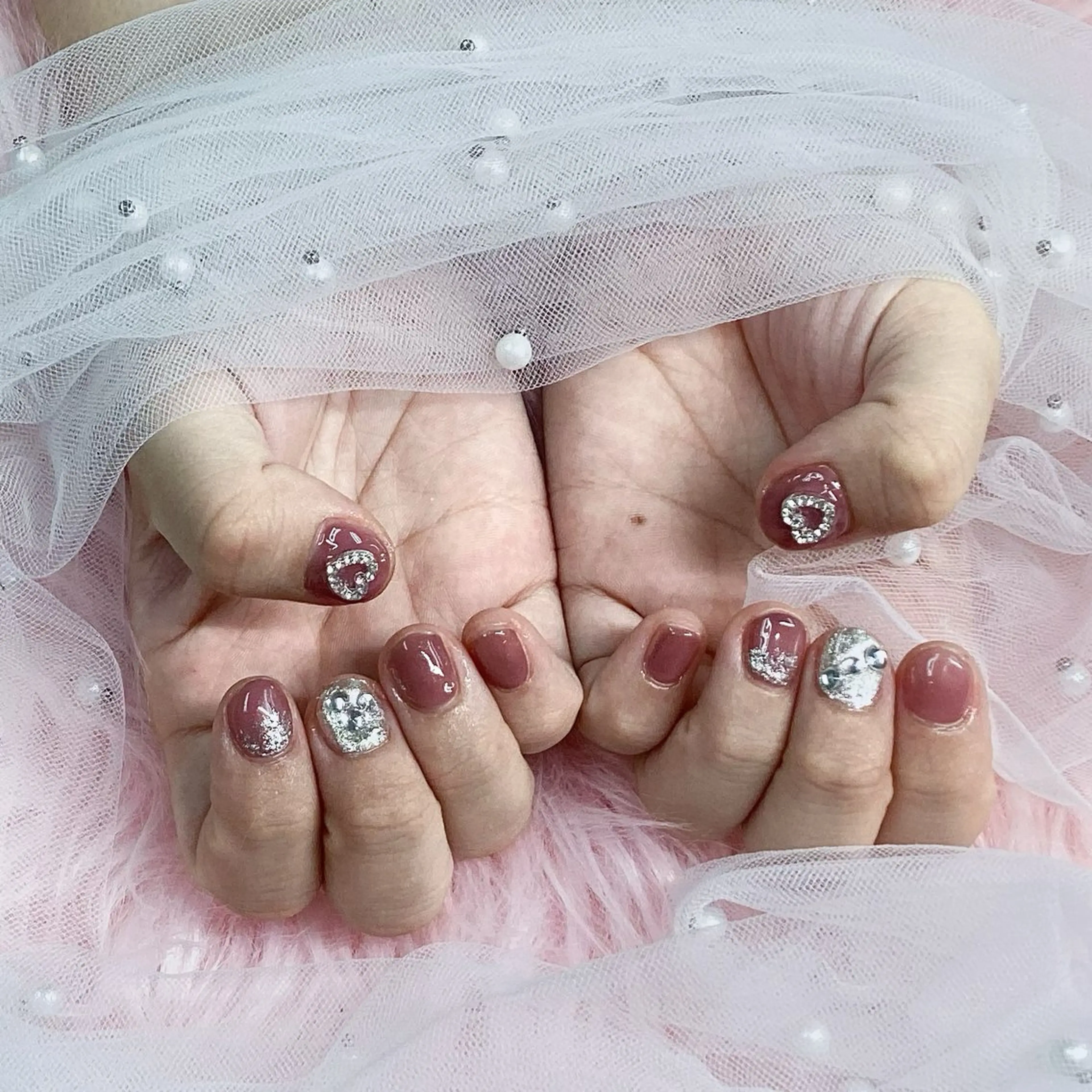 ネイル パーツ全部¥110 サロンミミのネイルデザイン