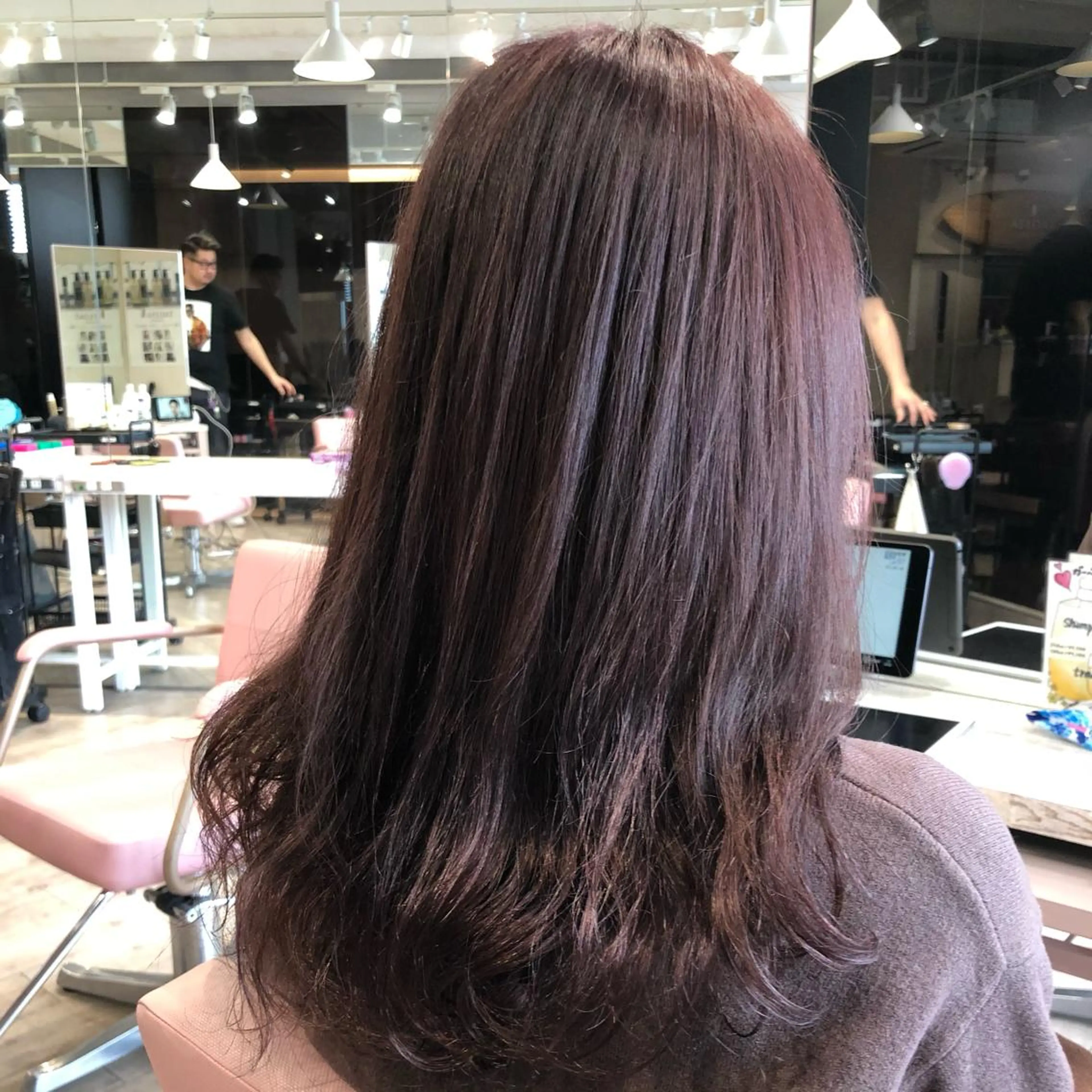 ロング カラー ヘアカラー トリートメント モテ髪×トレンド💕 小顔レイヤー 金井のヘアスタイル