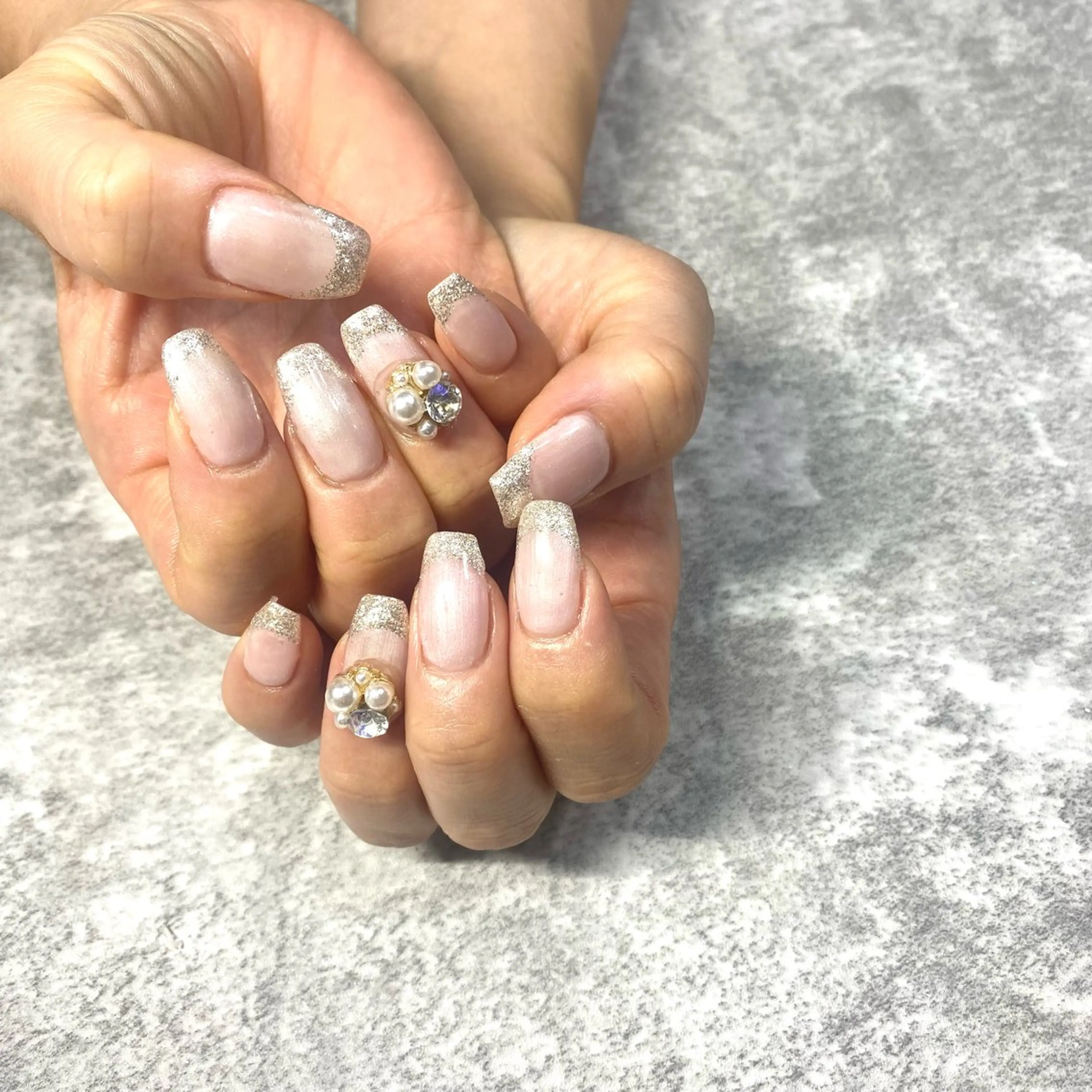 ネイル フレンチネイル ラメ(グリッター) ハンドネイル ★Rinail... .のネイルデザイン