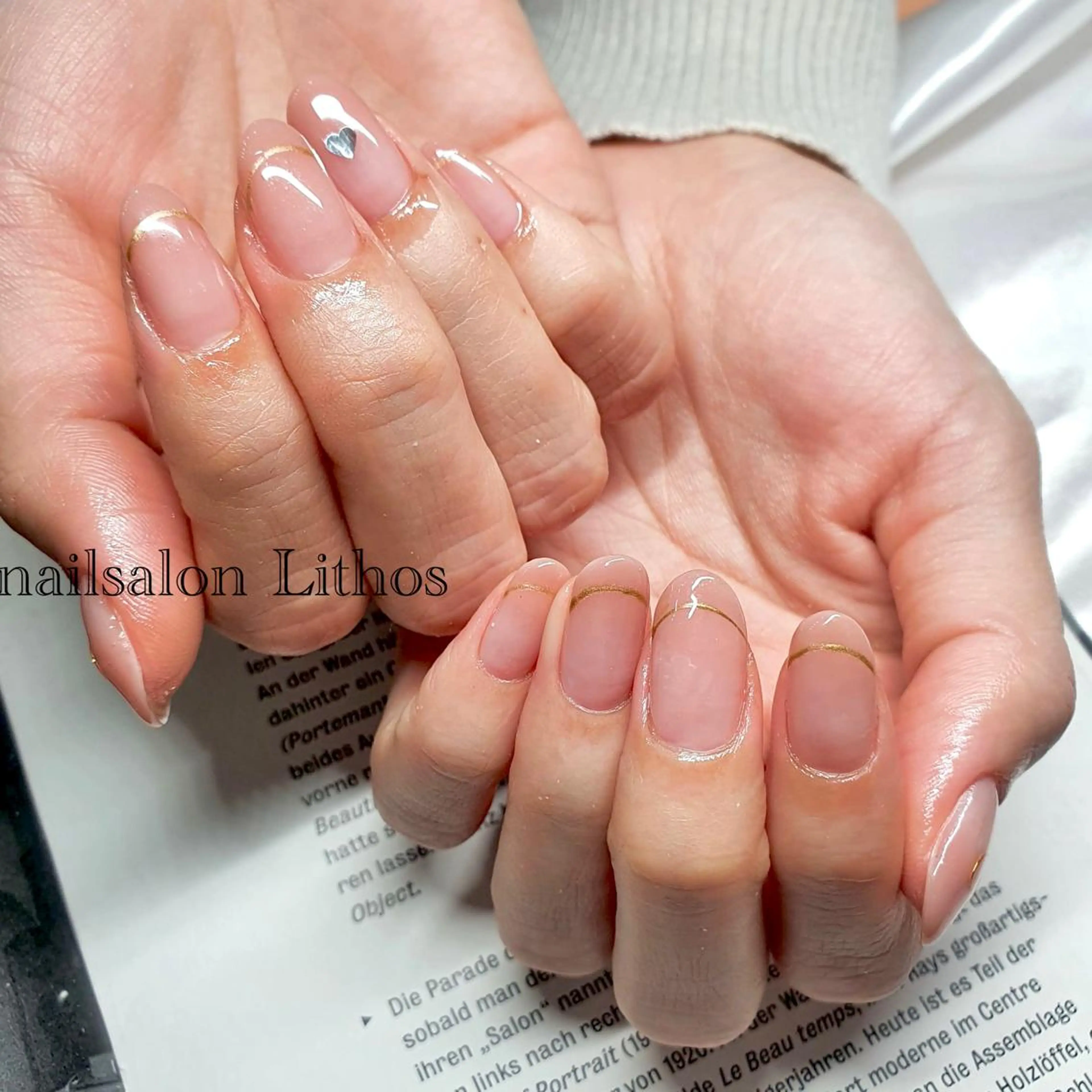 ネイル ハート ハンドネイル nailsalon Lithos所属・nailsalon Recontreのネイルデザイン