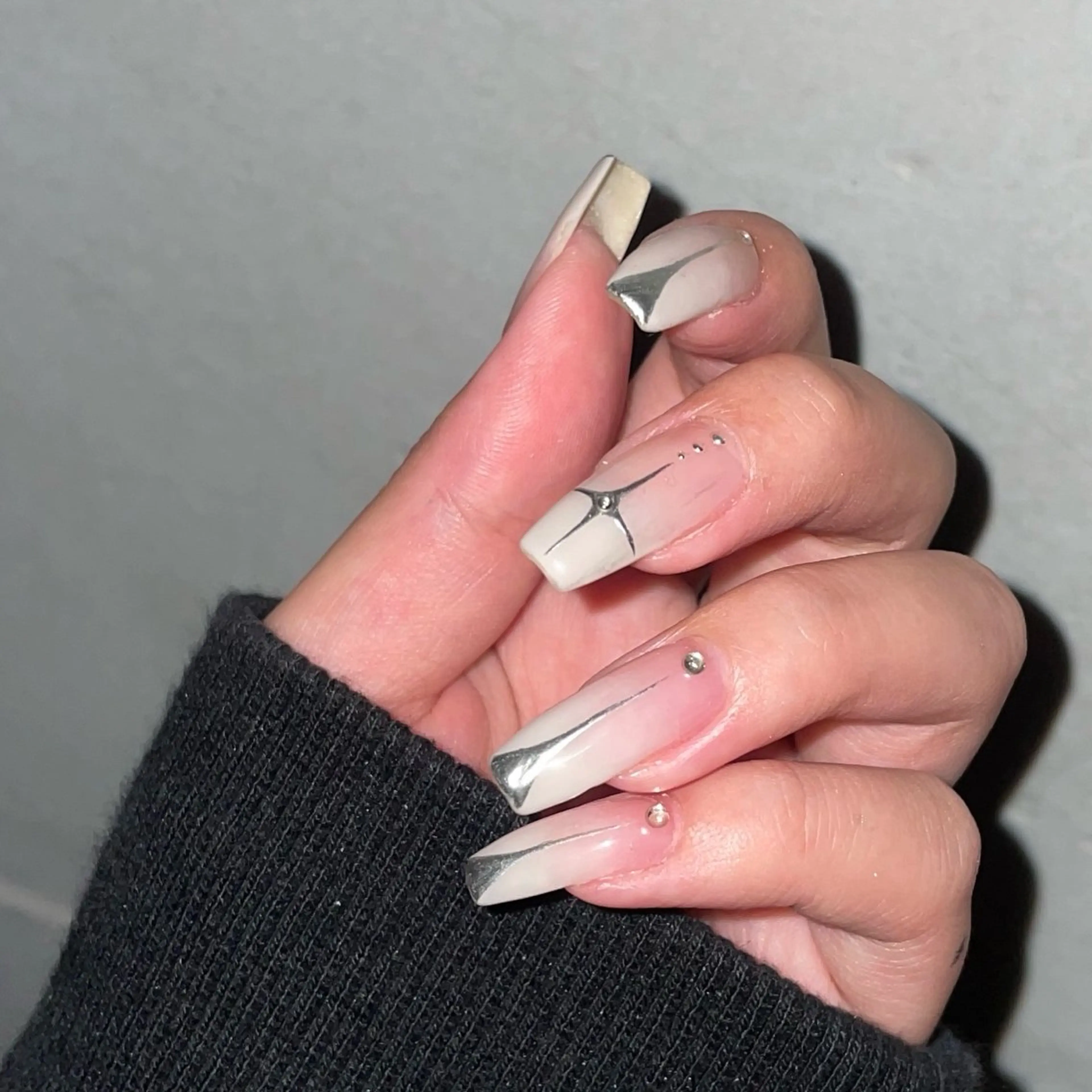 ネイル ハンドネイル nail studio nu/i所属・nu/i. ルイのネイルデザイン