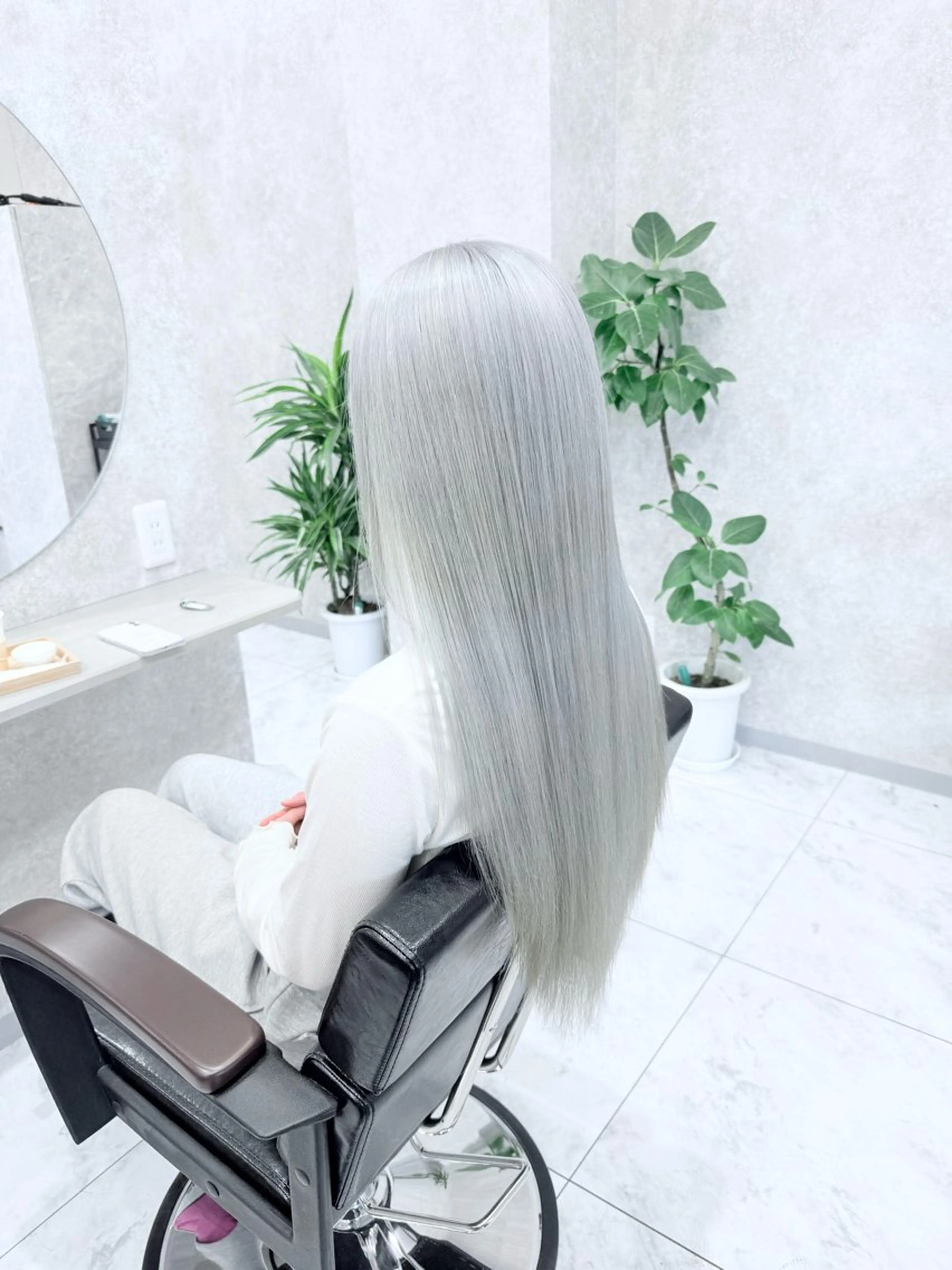 ロング カラー ブリーチ ケアブリーチ デザインカラー ダブルカラー ハイトーンカラー ヘアカラー 🌈派手髪ハイトーン 🌈鈴木亮太🌈のヘアスタイル