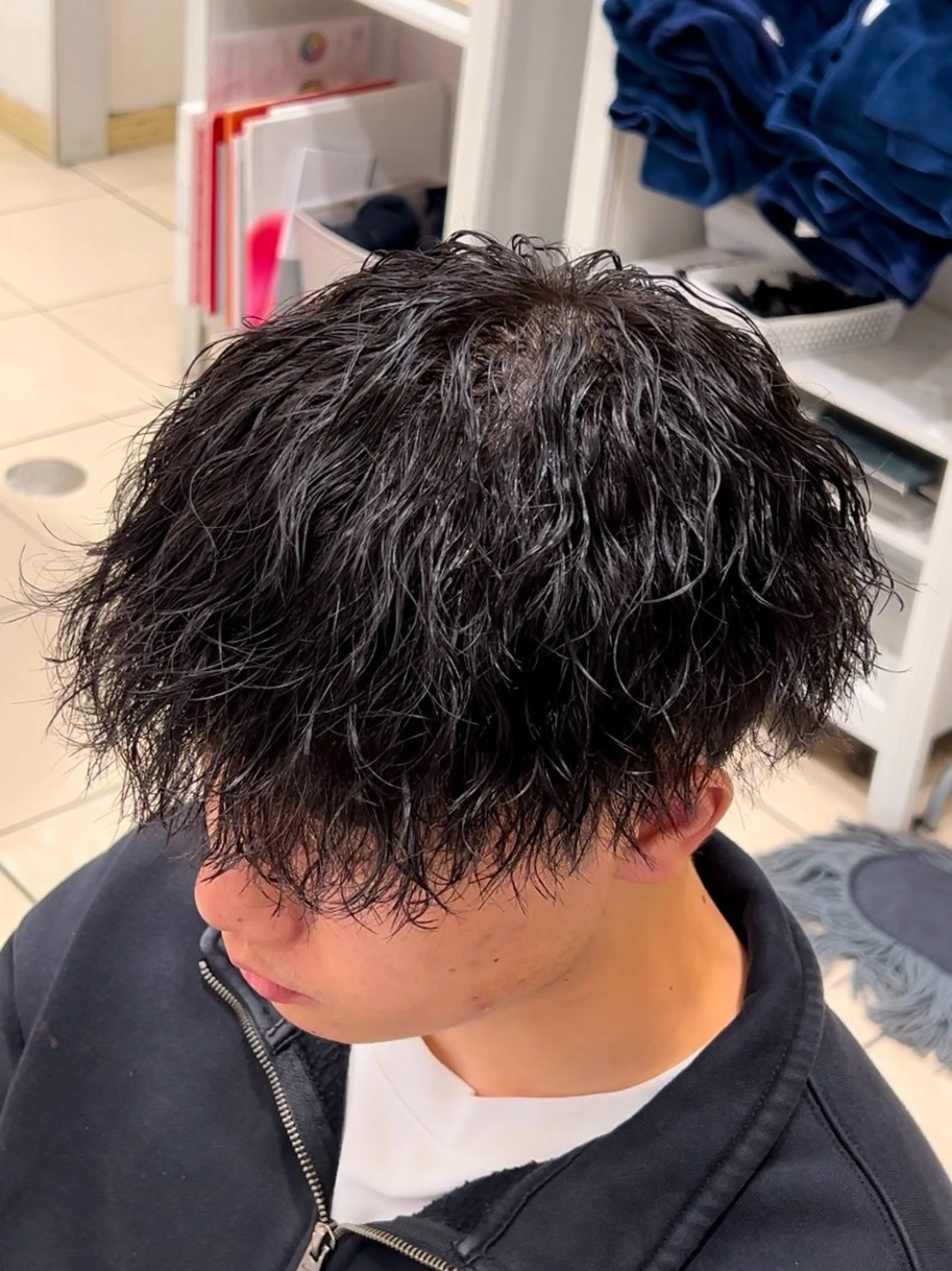 ショート パーマ メンズ メンズパーマ ツイストスパイラルパーマ スパイラルパーマ カット パーマ メンズ特化/勝田駅/ 佐和駅/鈴木輝瑠/のヘアスタイル