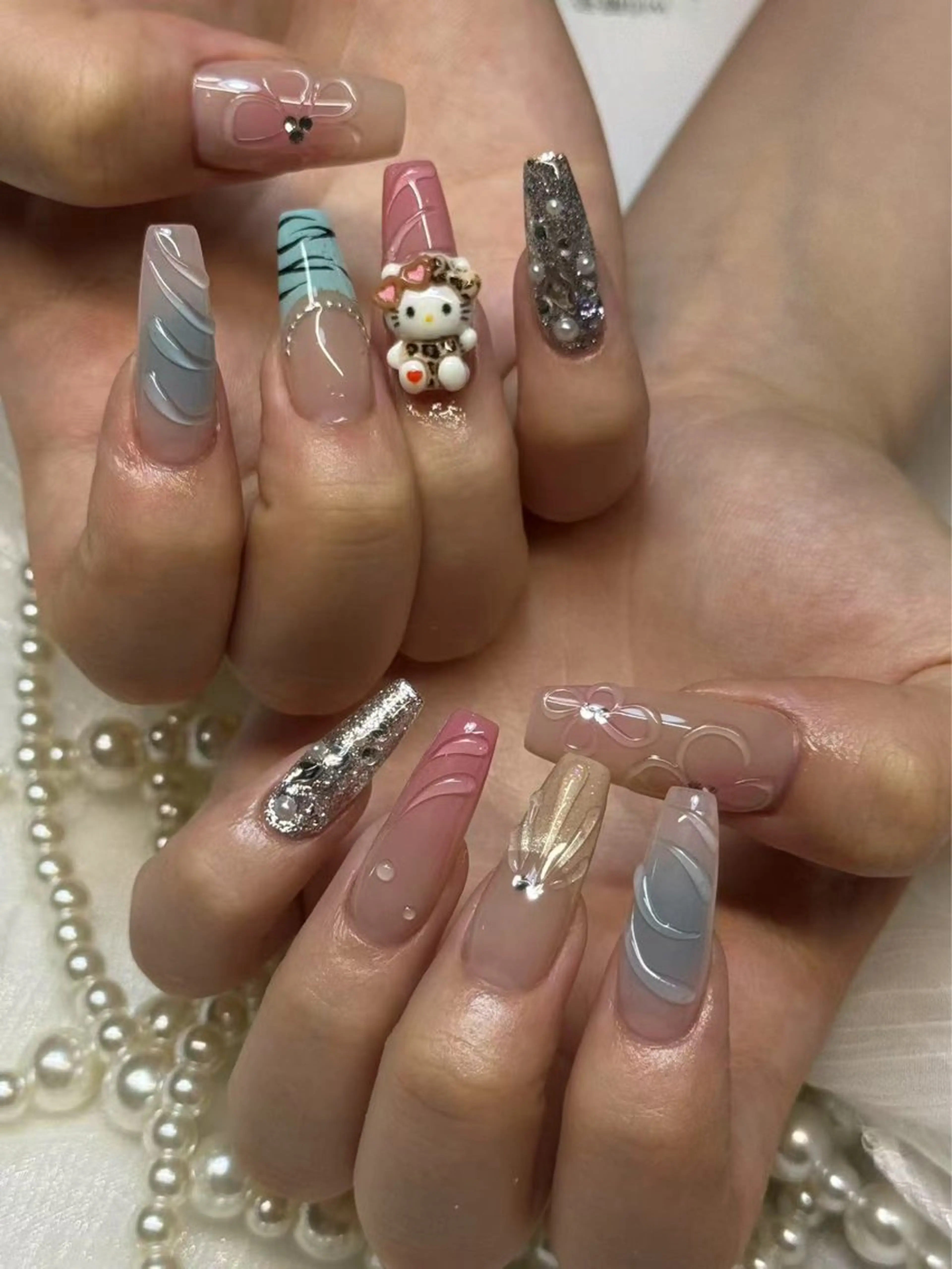 ネイル アートネイル チークネイル 長さ出し マグネットネイル 持ち込み ハンドネイル 長出し専門店🎀 HARO💕Nailのネイルデザイン