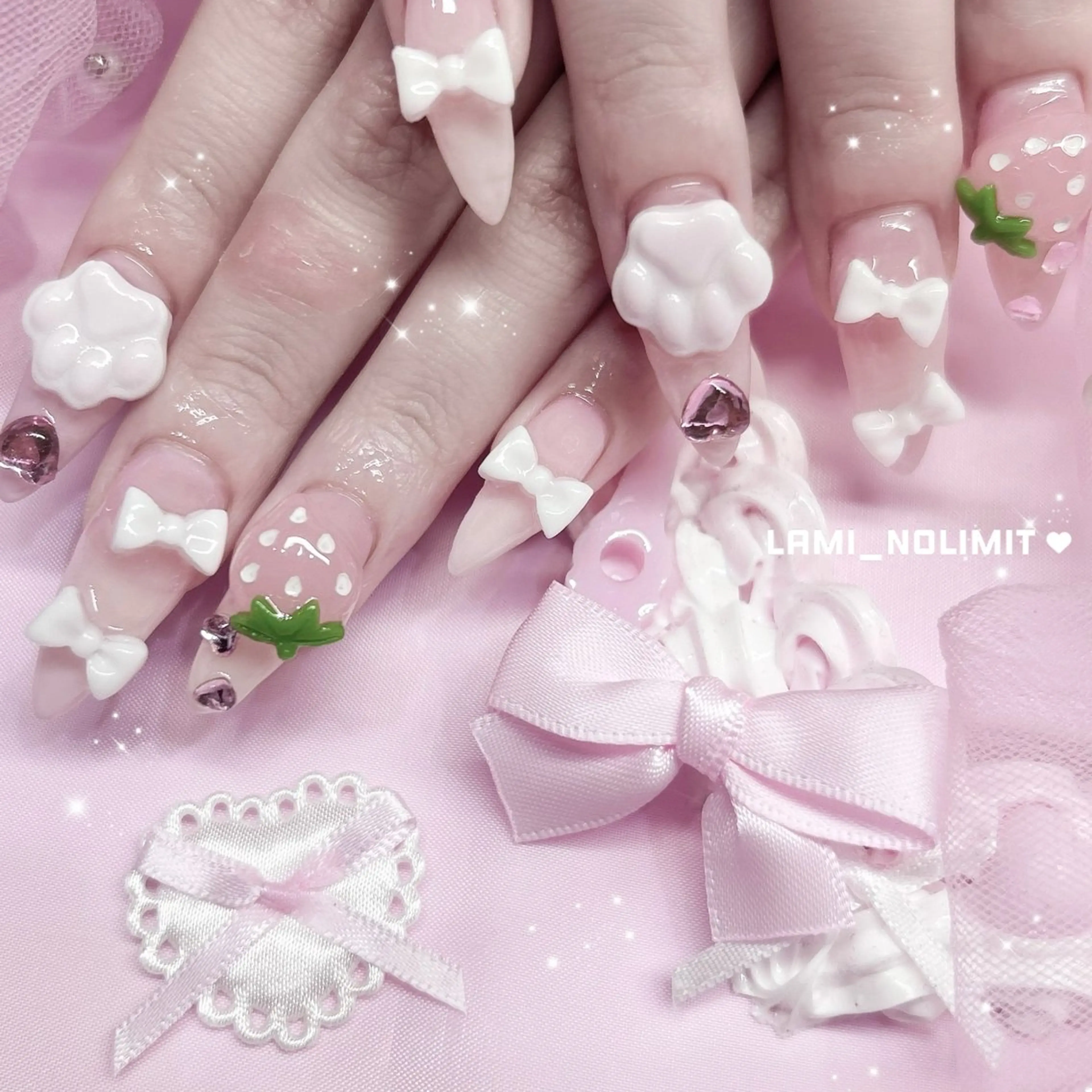 ネイル NOLIMIT.OSAKA所属・NOLIMIT LAMIのネイルデザイン