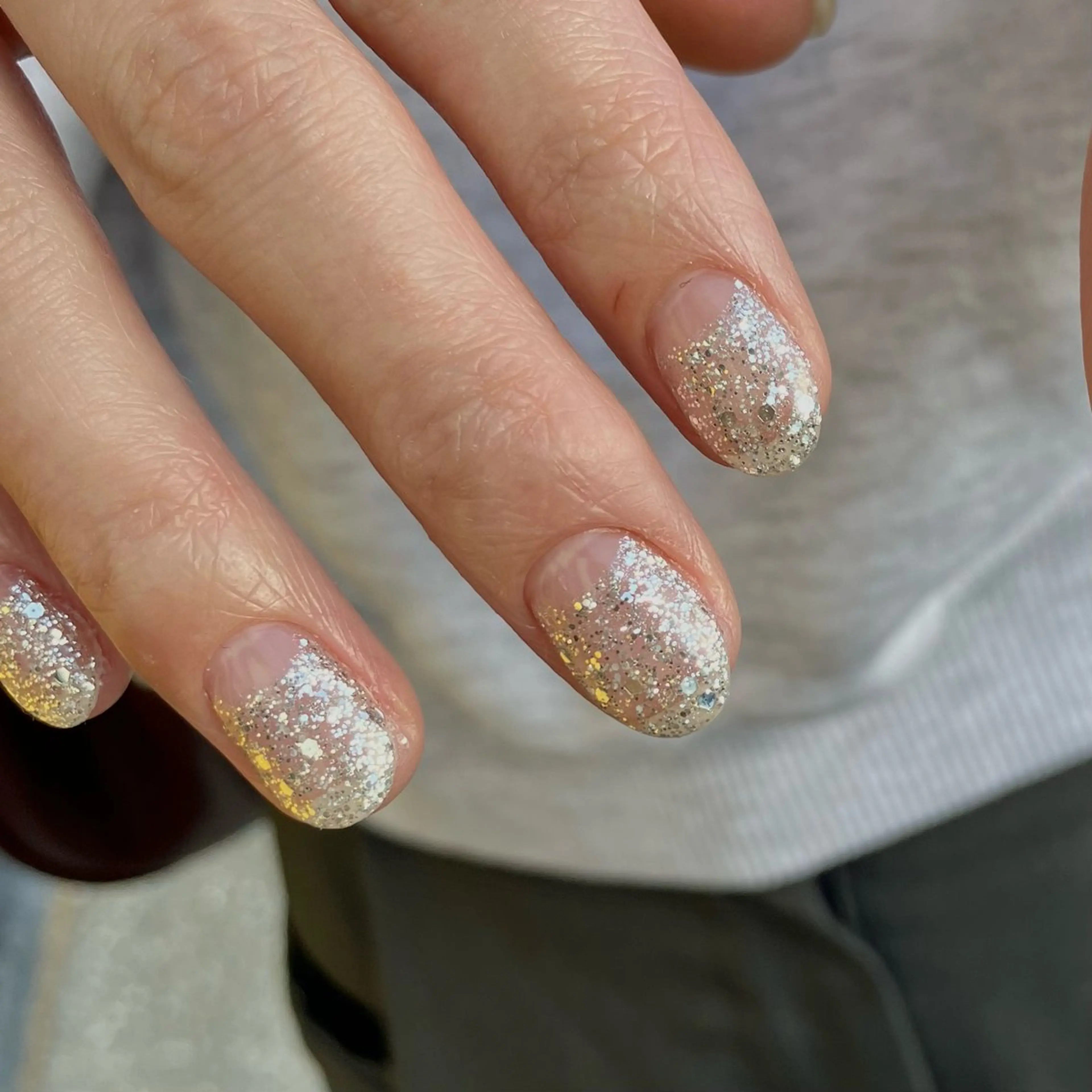 ネイル フレンチネイル ラメ(グリッター) 丹(TAN.) akariのネイルデザイン