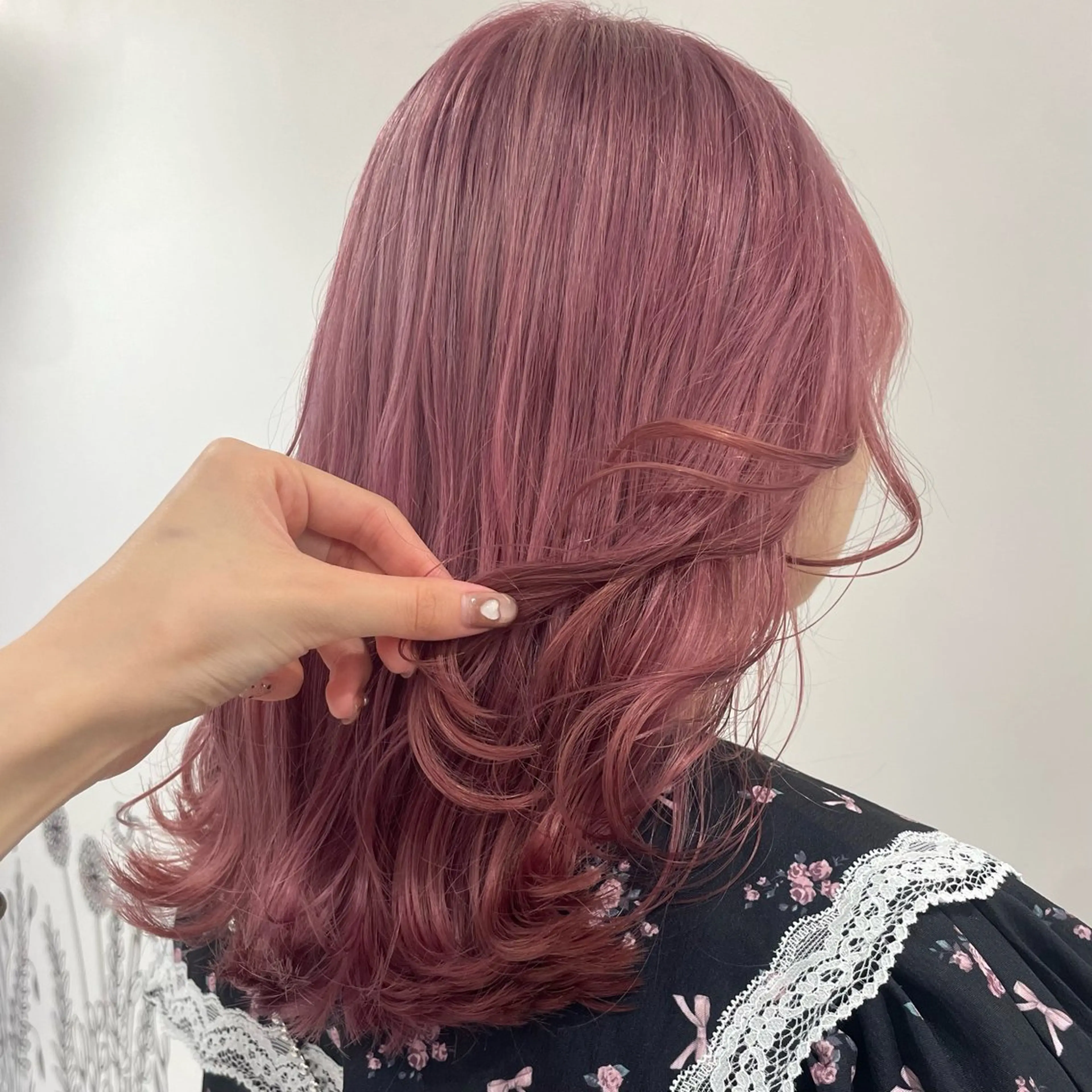 ミディアム ヘアカラー トリートメント 🏳️‍⚧️艶カラー /アレンジ🎀くるみのヘアスタイル