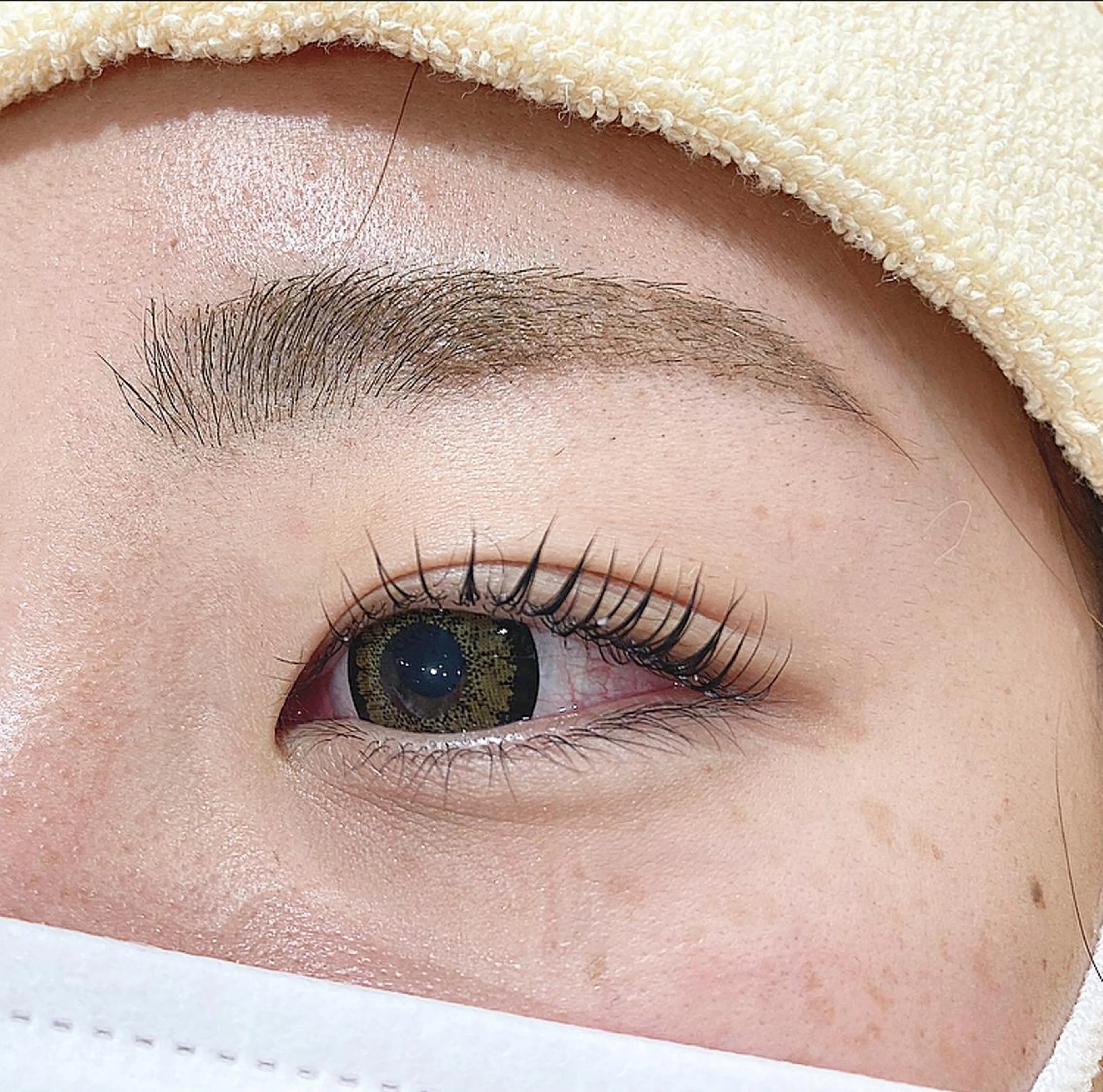 マツエク・マツパ 曲がる縮毛矯正 LIBER 　岩名のヘアスタイル