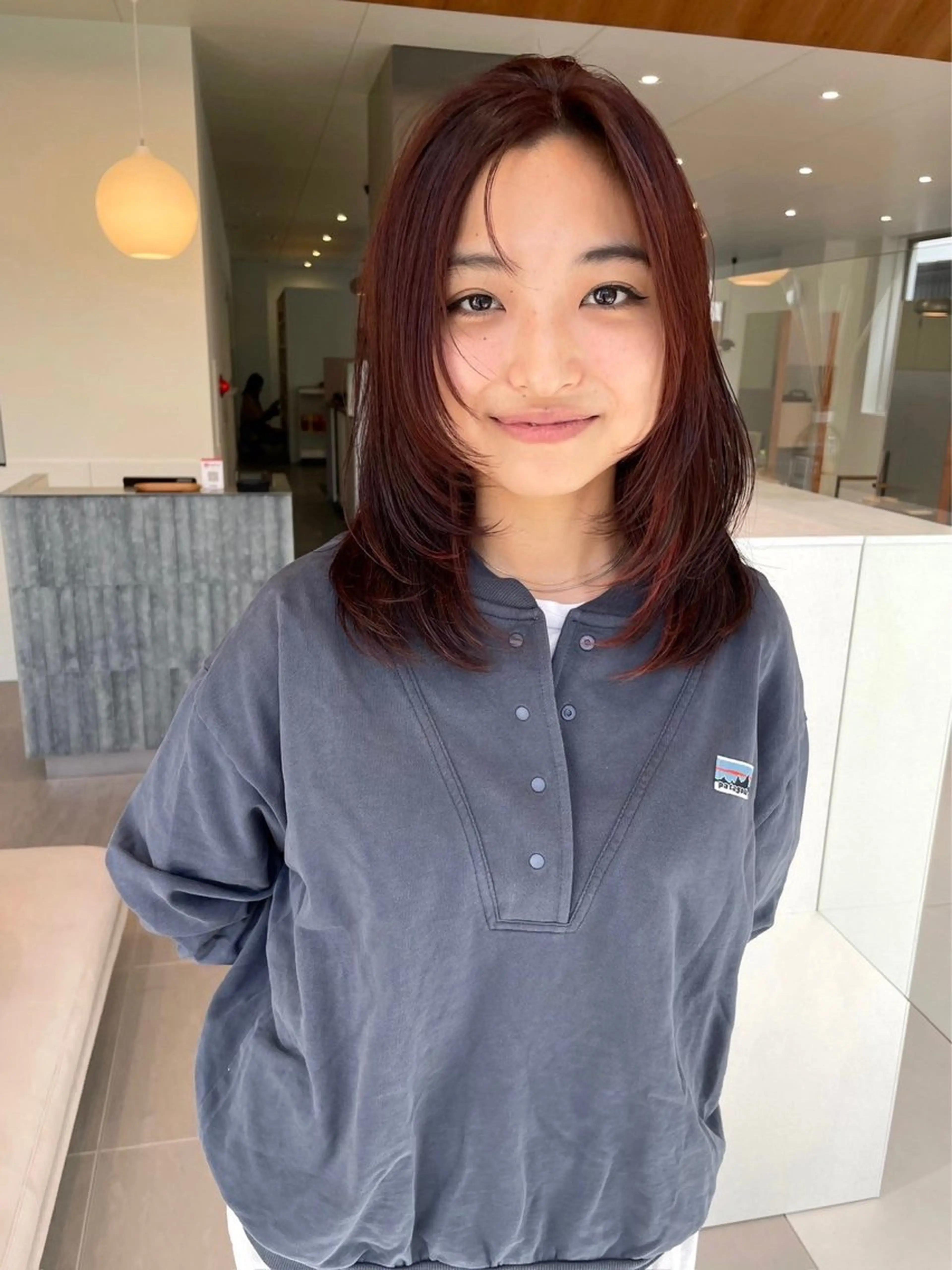 セミロング カラー レッドカラー 🪽透明感color /Shizuki🪽のヘアスタイル