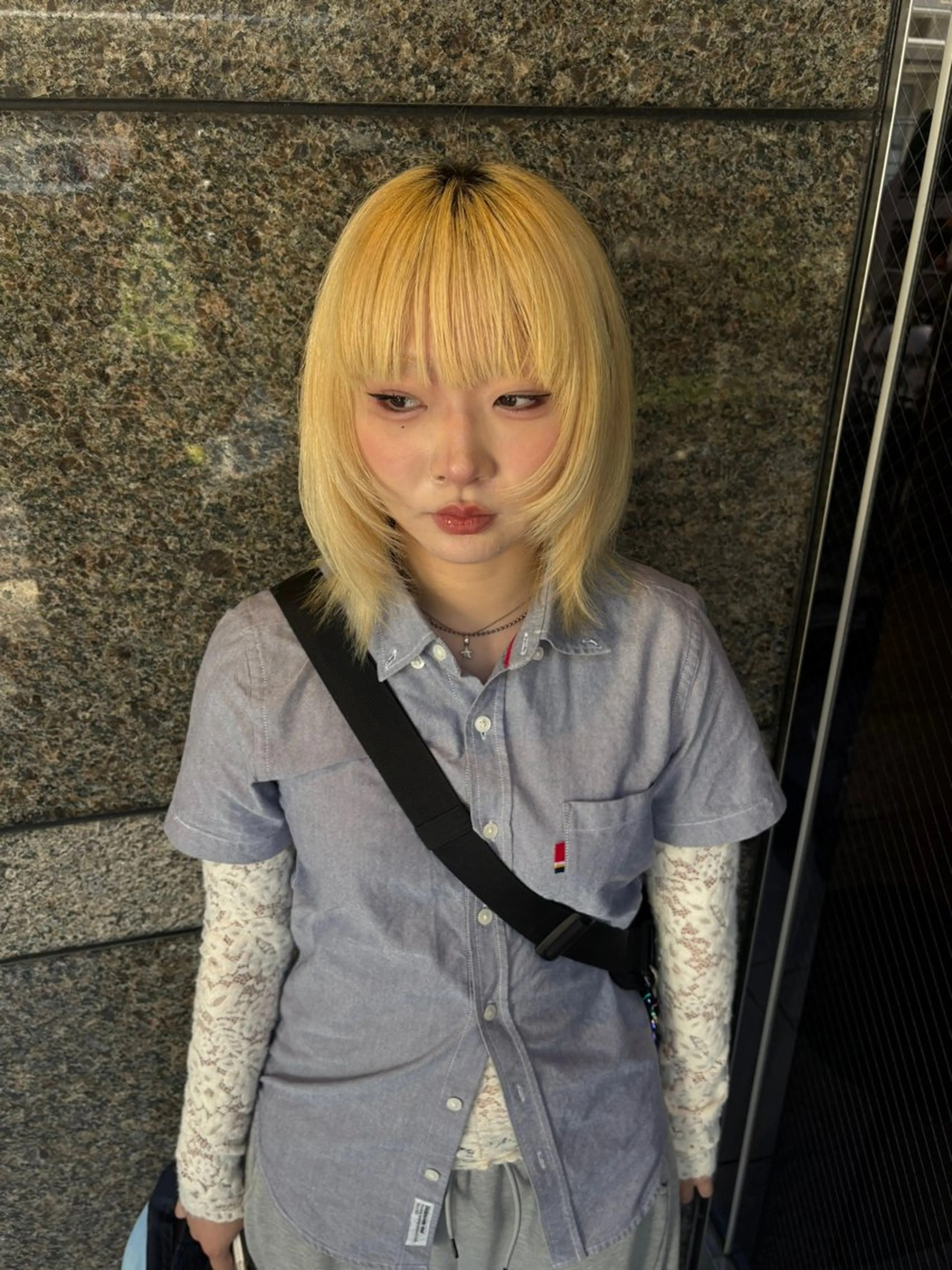 セミロング カット kii所属・山下 夏季のヘアスタイル