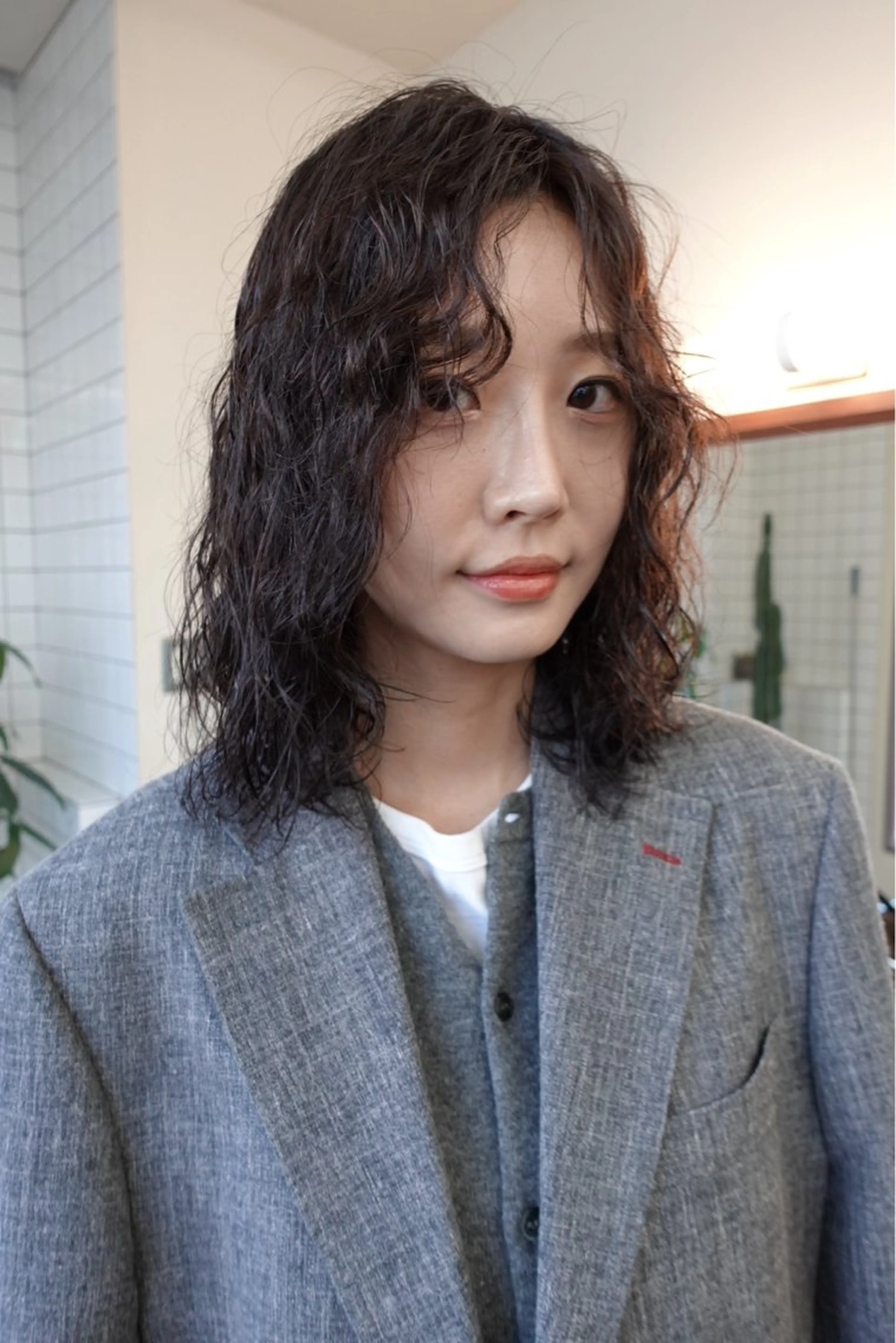 ミディアム パーマ ミディアムパーマ カット パーマ ボブパーマ/パーマ ウルフパーマのヘアスタイル