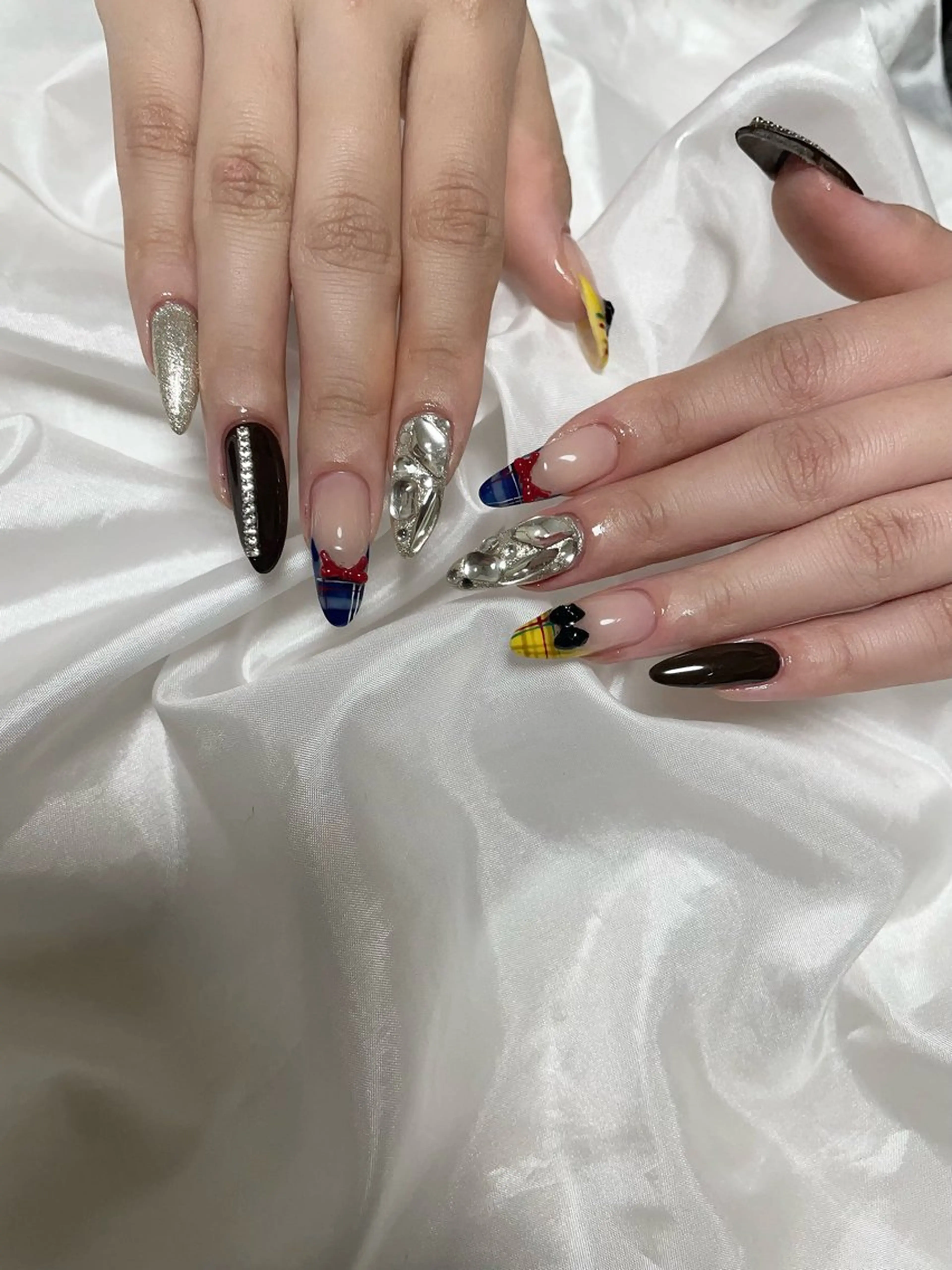 ロング Nailsalon プチ　ラジェムのネイルデザイン