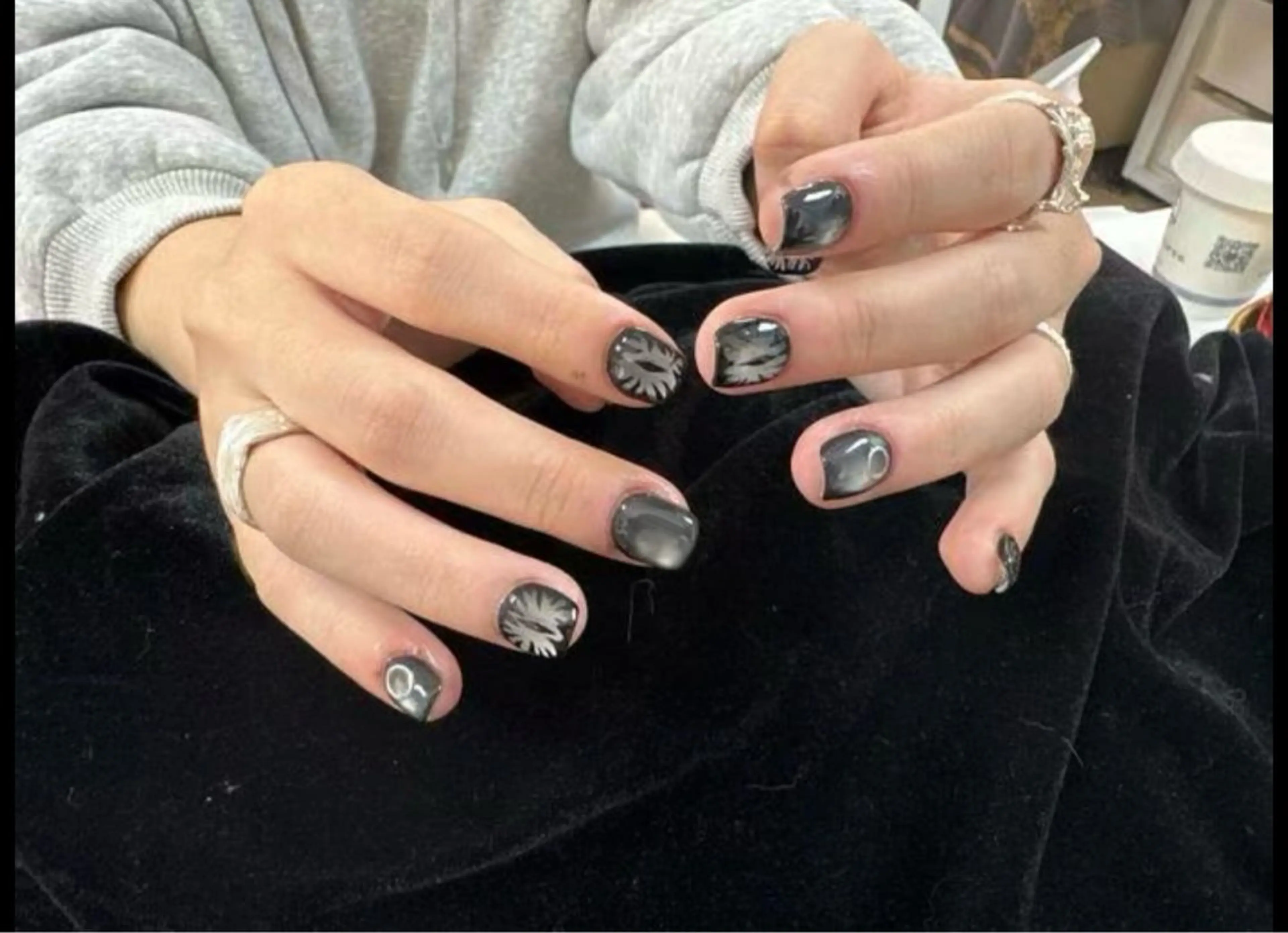 ネイル 瞳 ですのネイルデザイン