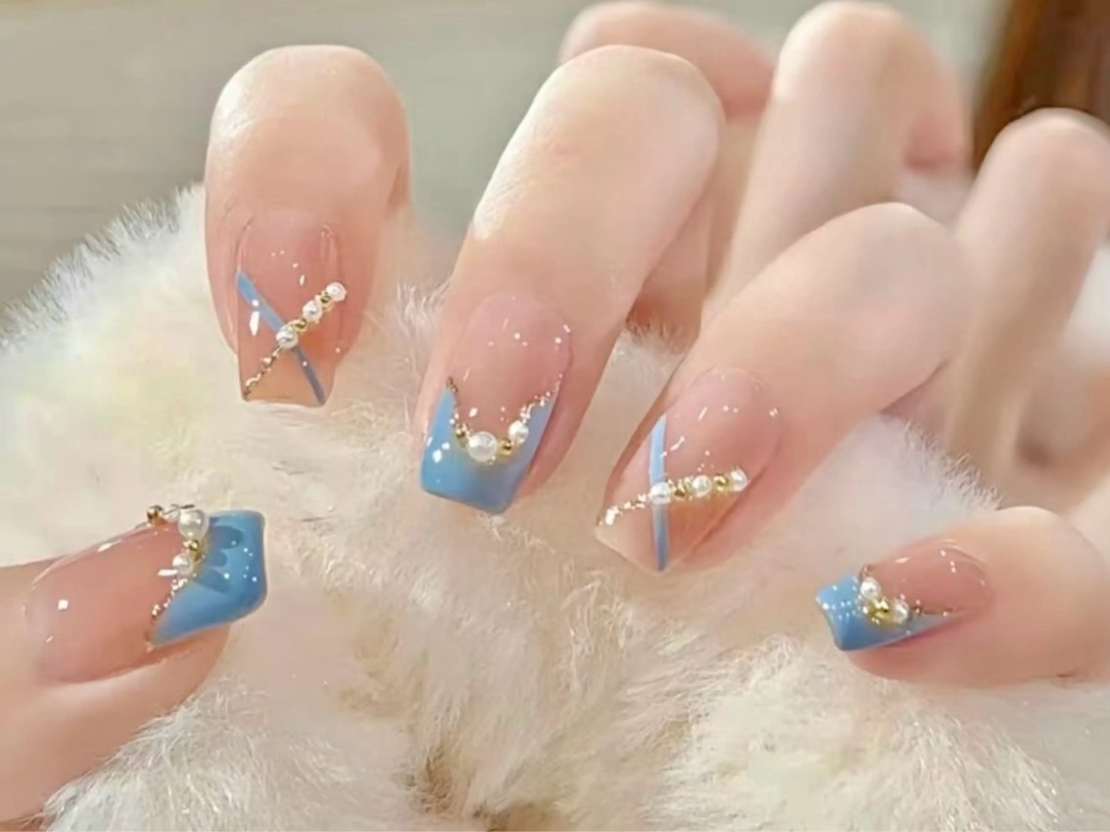 ネイル Dark honey池袋店所属・佐藤 アリアのネイルデザイン