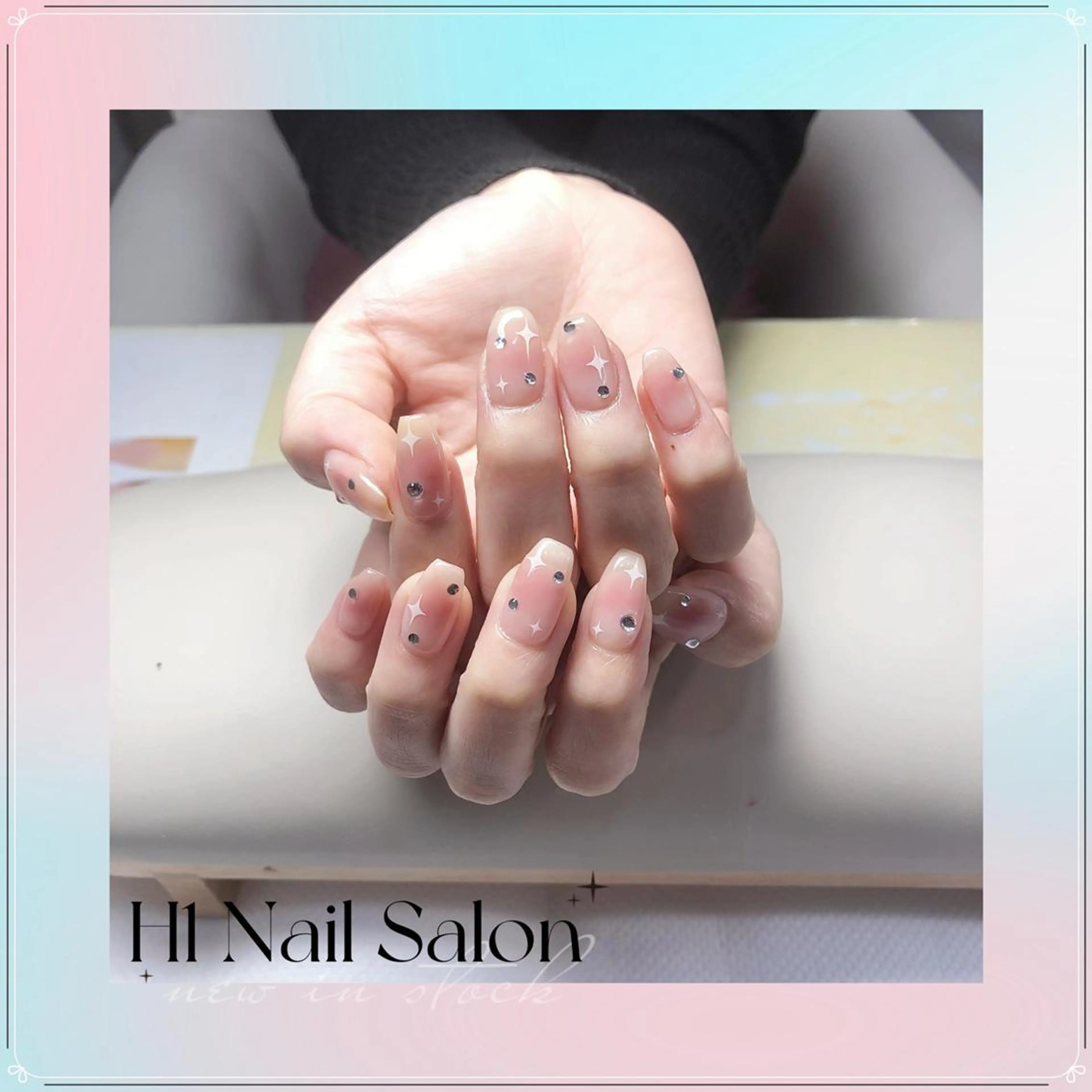 セミロング ハンドネイル H1 ネイル サロンのネイルデザイン