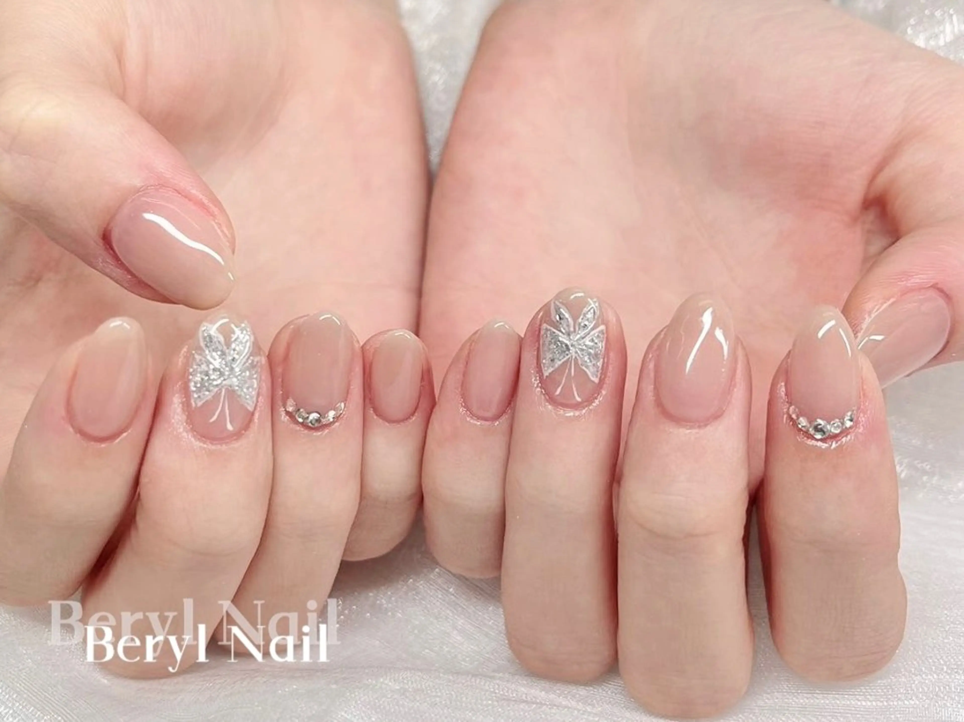 ショート ハンドネイル Beryl Nail所属・Beryl Nail 新大久保のネイルデザイン