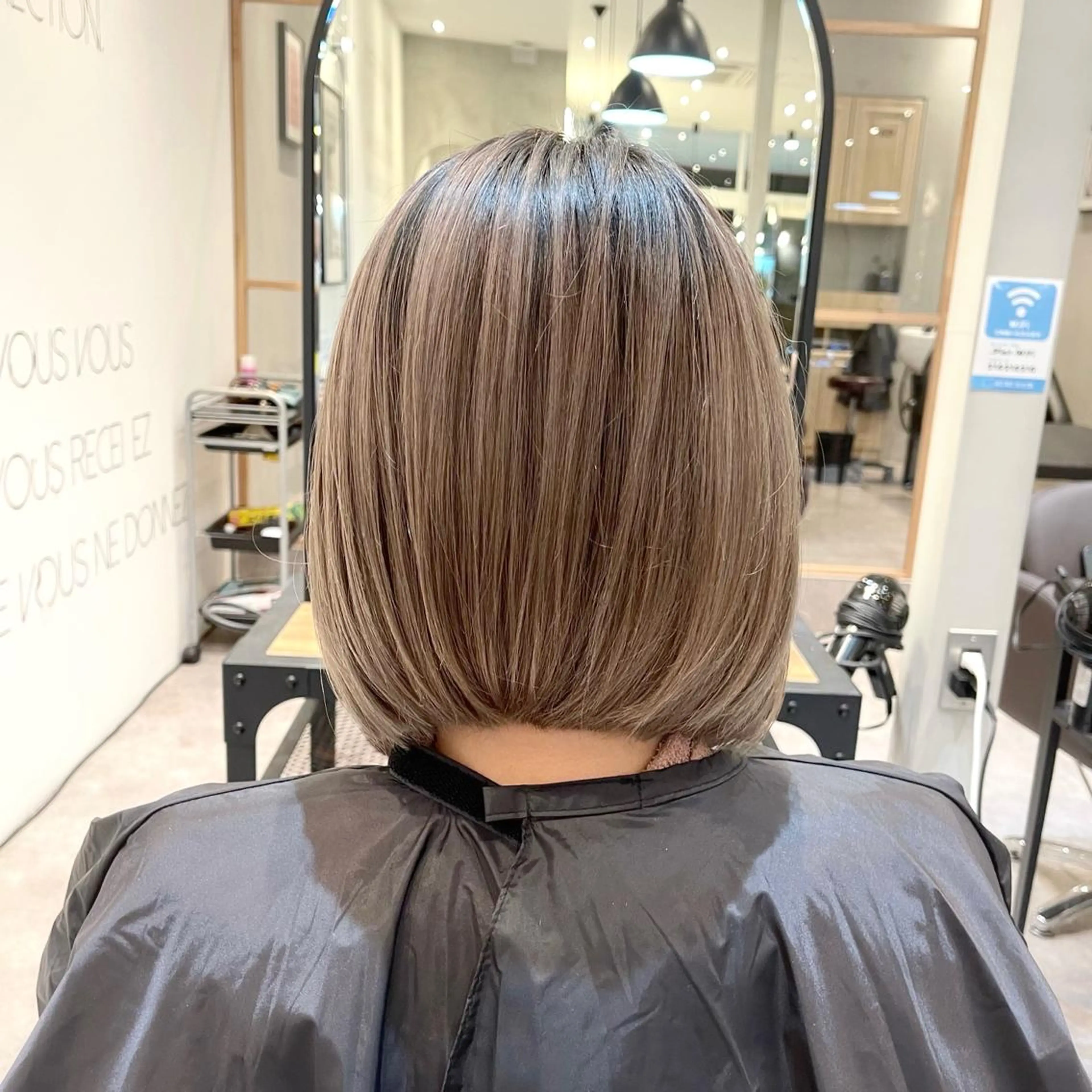 ショート カラー バレイヤージュ デザインカラー ハイライトカラー 外国人風カラー ハイライト カット ヘアカラー トリートメント アンドウ ユウ/ レイヤーカット/韓国のヘアスタイル