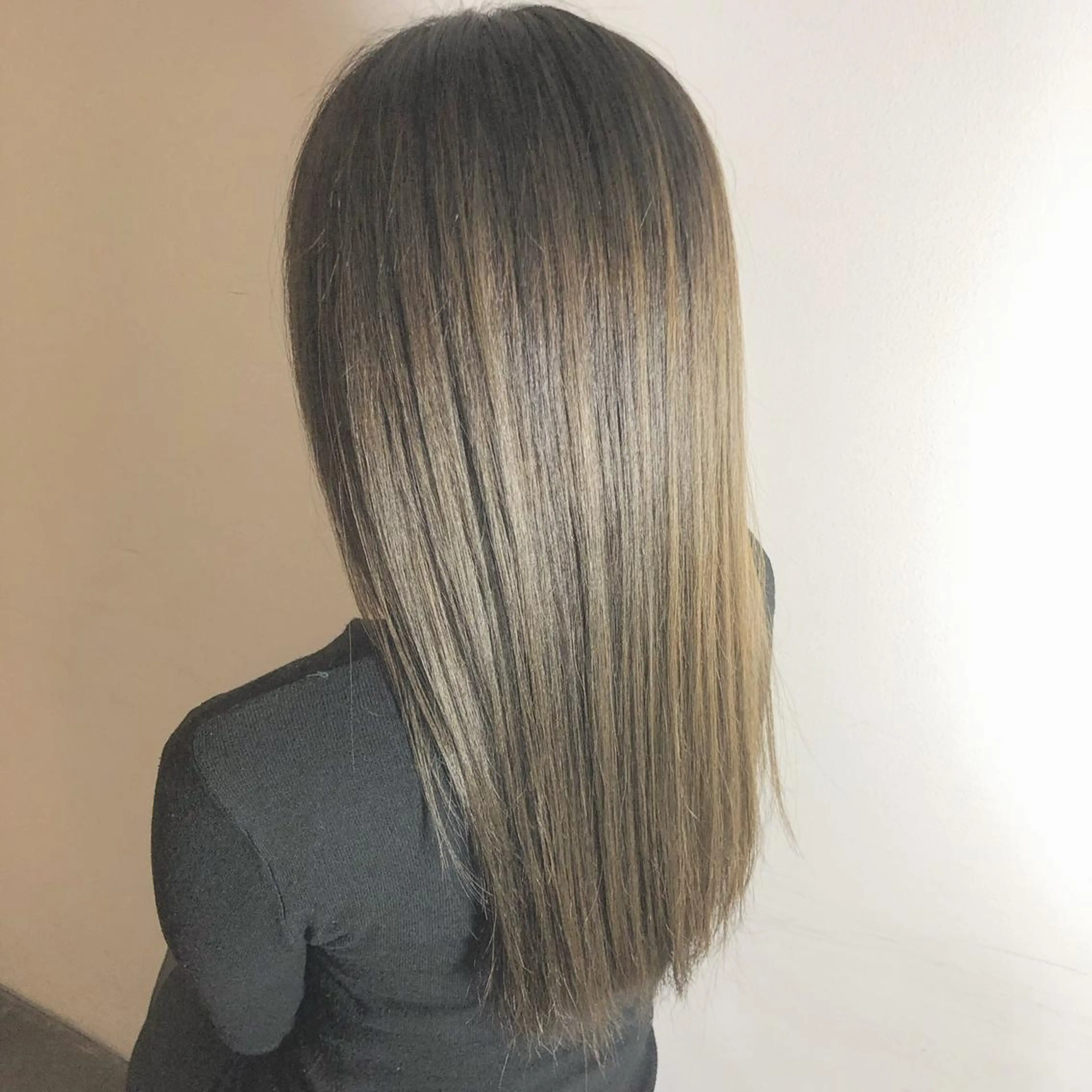 ロング カラー パーマ ヘアアレンジ メンズ キッズ ネイル マツエク・マツパ メンズバレイヤージュ メンズブリーチ メンズハイライト メンズインナーカラー メンズ韓国風 メンズ特化 しゅうへいのヘアスタイル