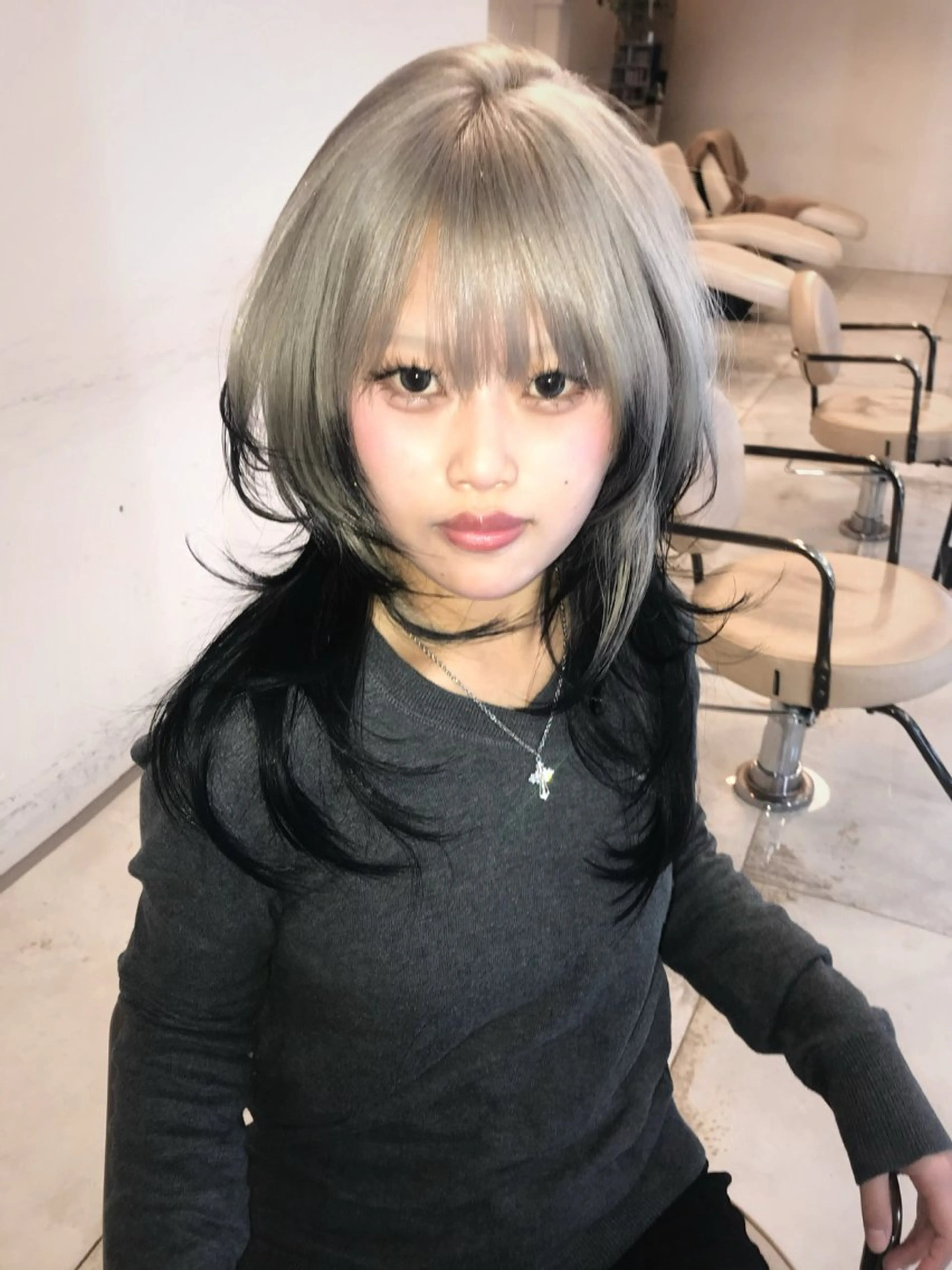 ロング ヘアカラー トリートメント ヘアセット HARUNA/原宿/ デザイン/ハイトーンのヘアスタイル