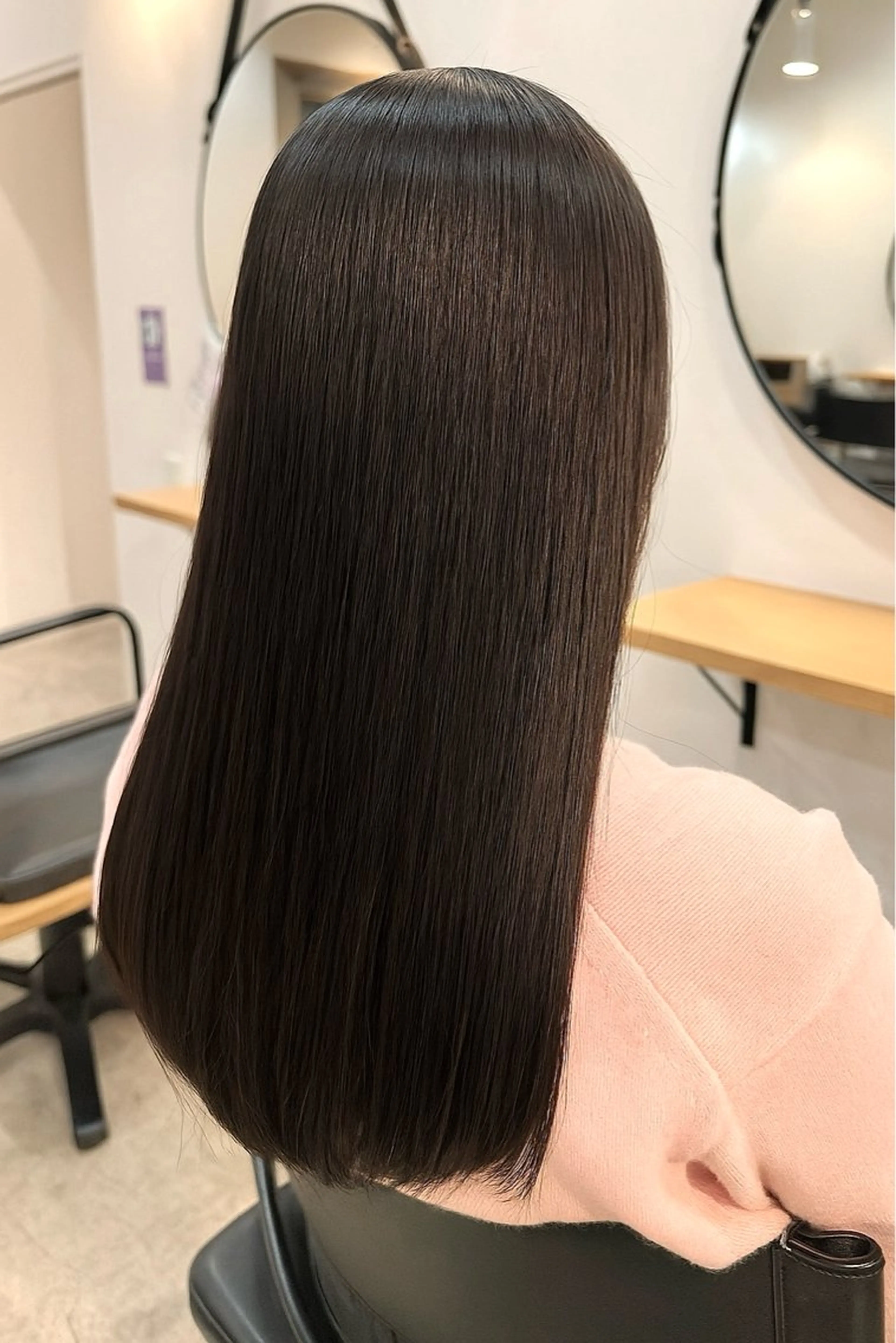 ロング カラー パーマ 中津No.1髪質改善 店長✨透ける暗髪のヘアスタイル