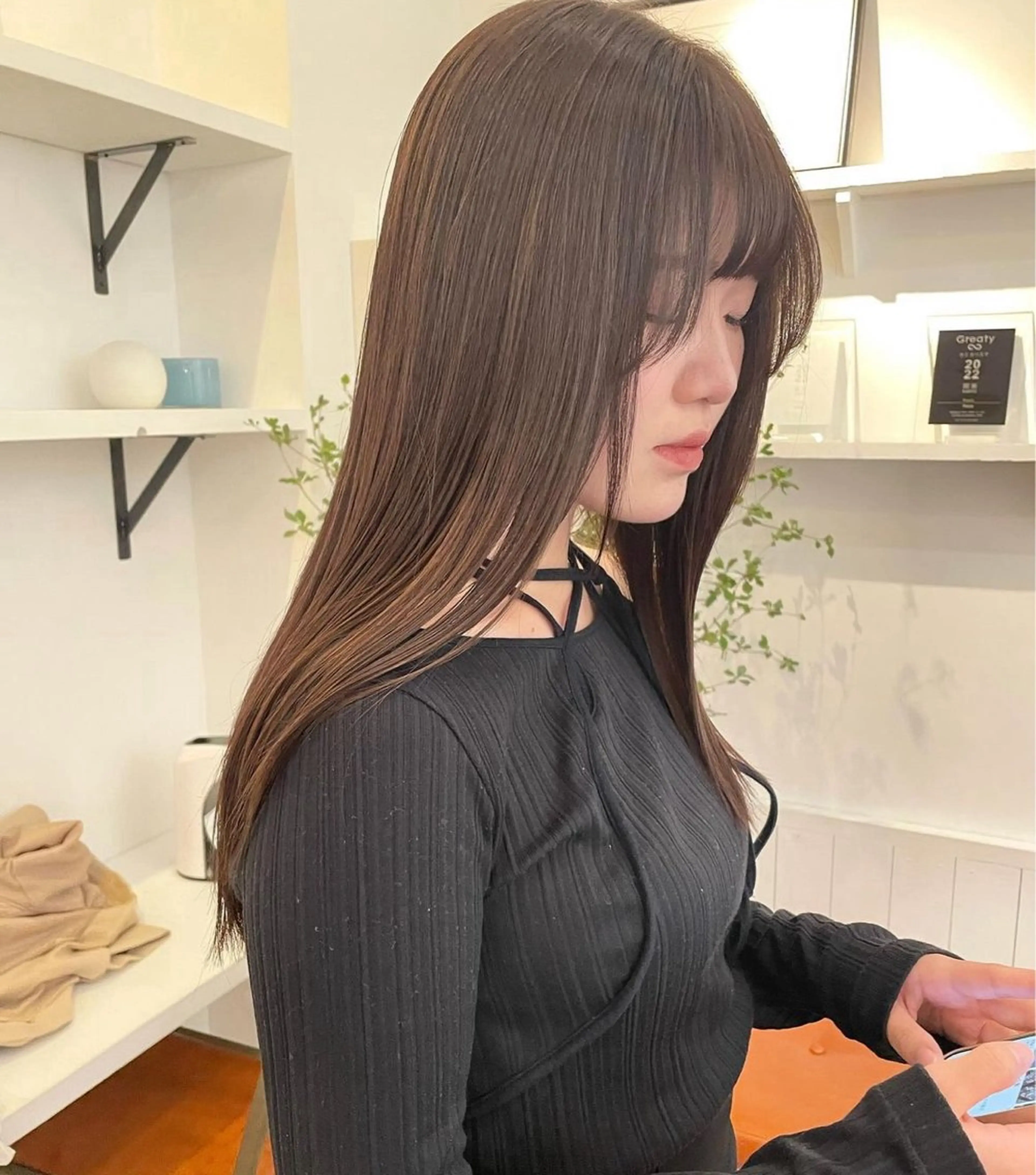 【再来クーポン】✨✂️前髪カット✂️+ ✨カラー ✨+ ケアトリートメント(シャンプーブロー込み)の写真