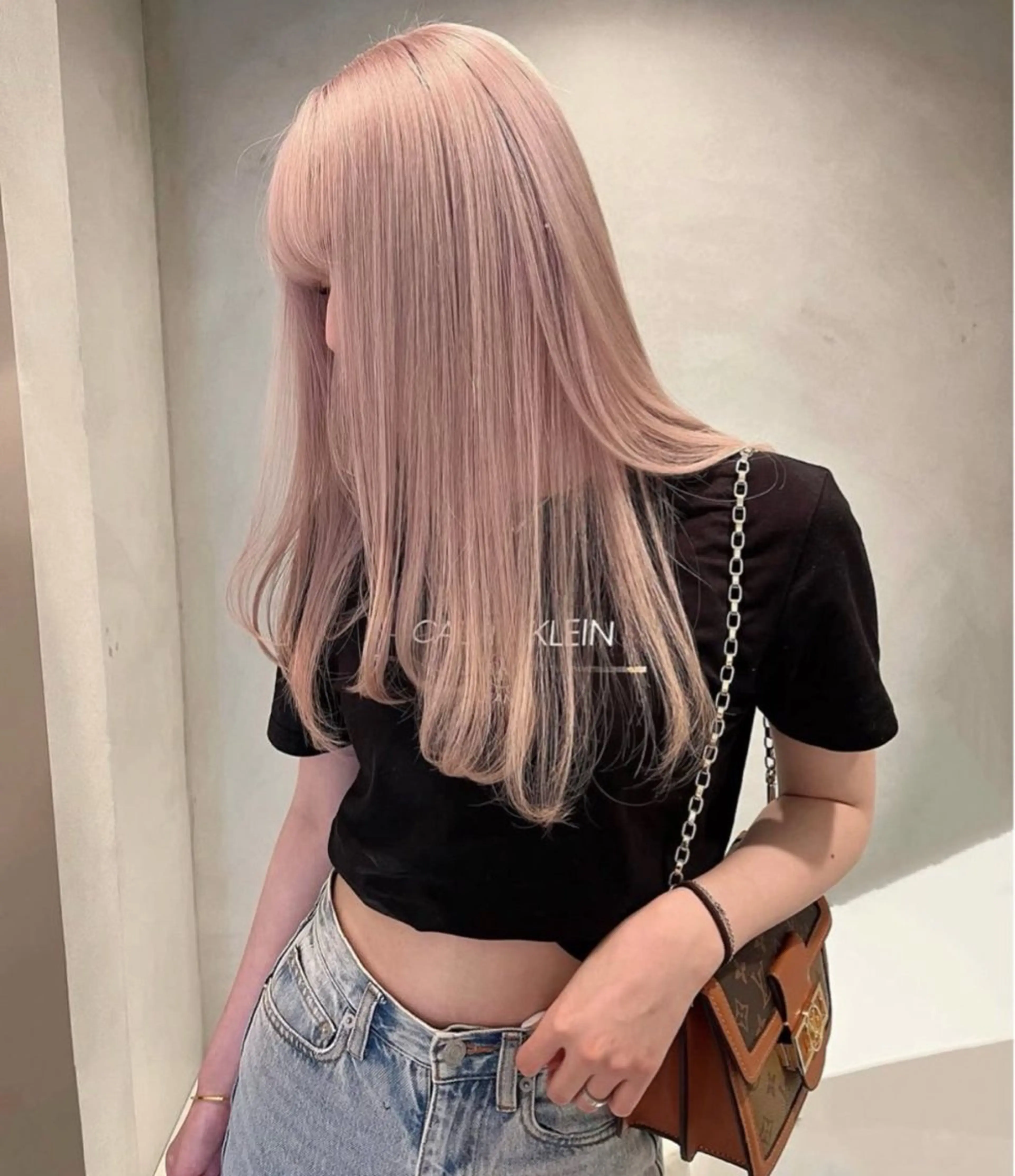 ロング PELE yuraのヘアスタイル