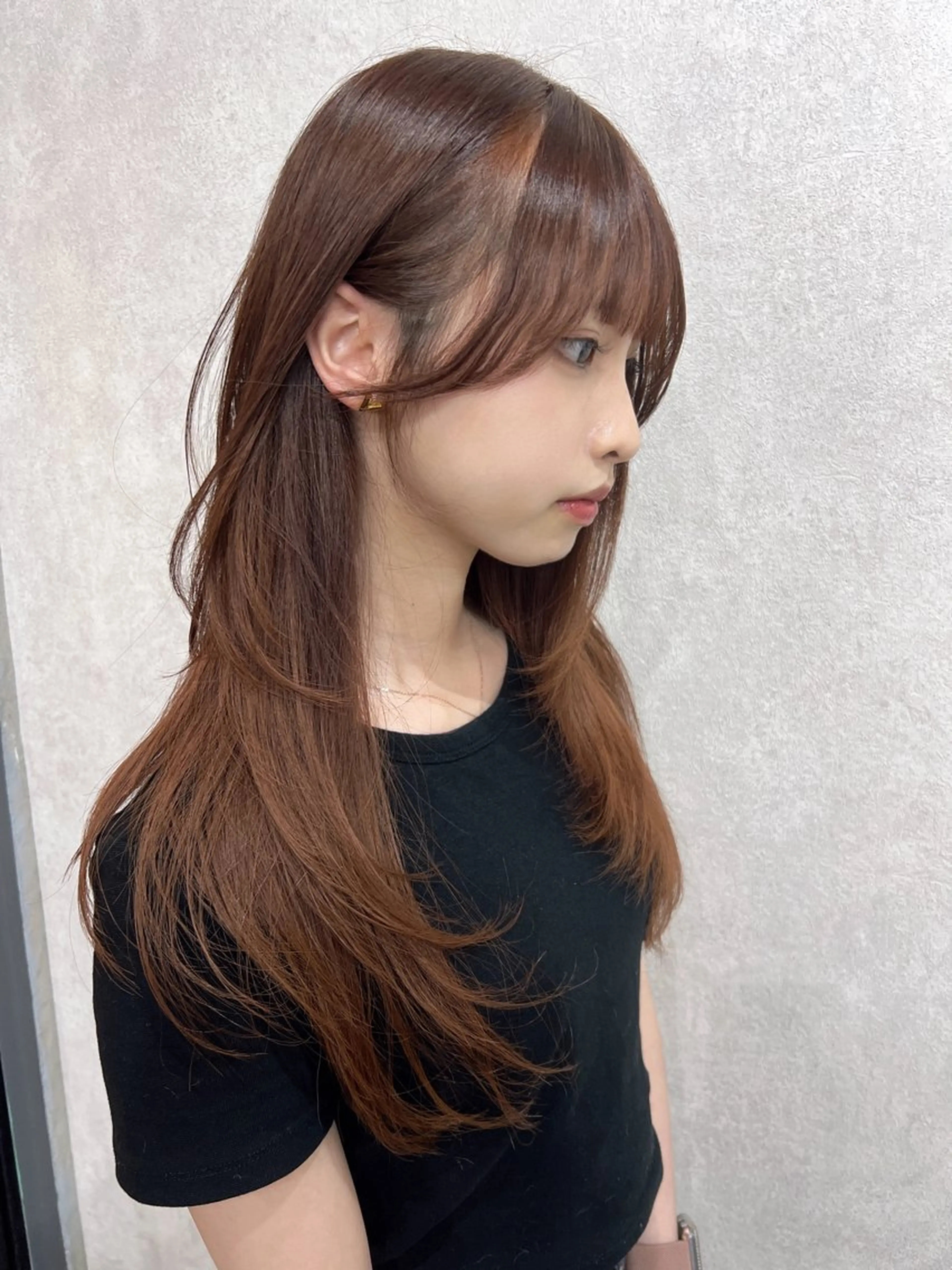 ロング カット ヘアカラー maya レイヤーカットのヘアスタイル