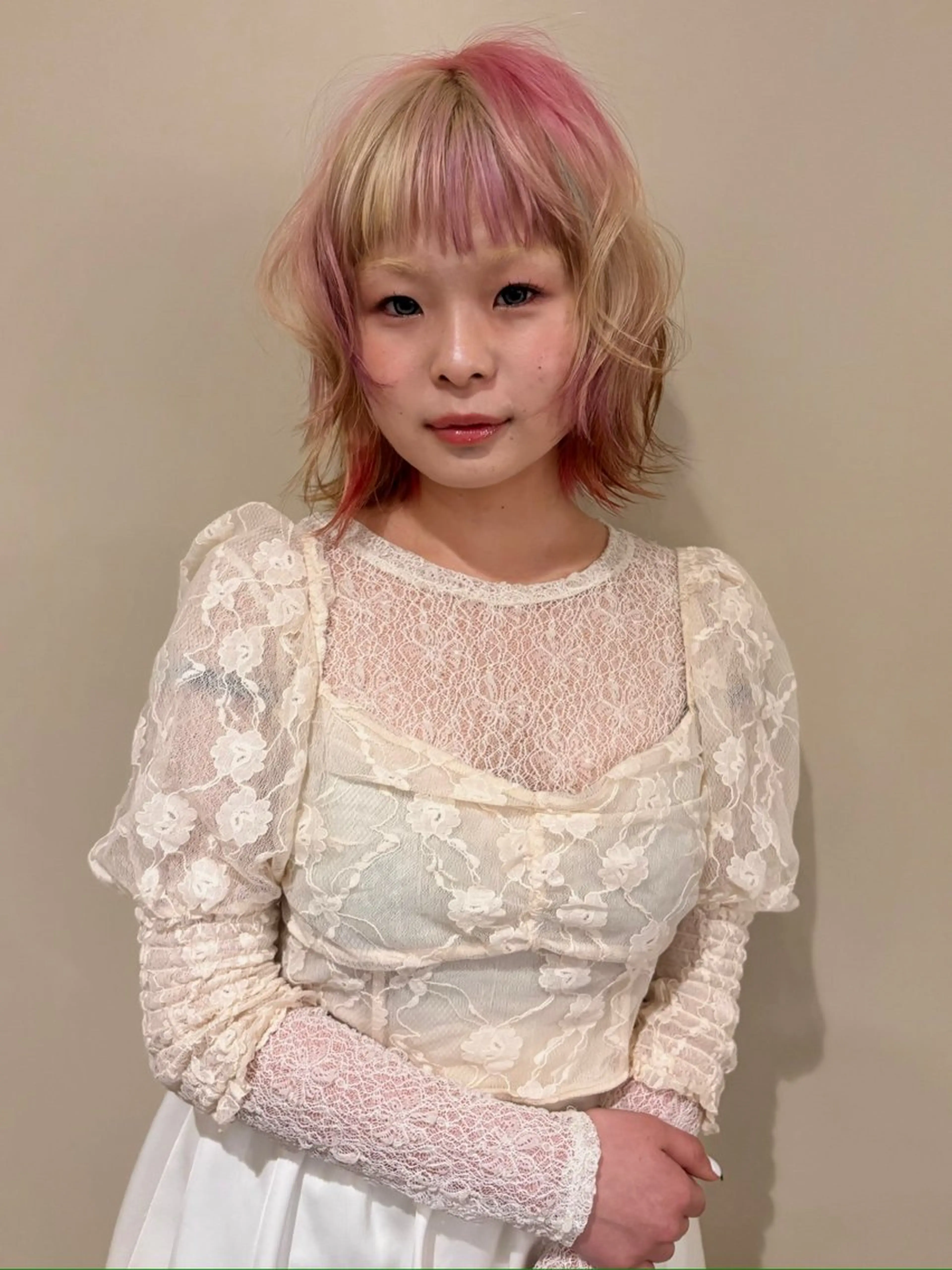 ミディアム カラー カット ヘアカラー ハイトーン/デザイン カラー/るいのヘアスタイル