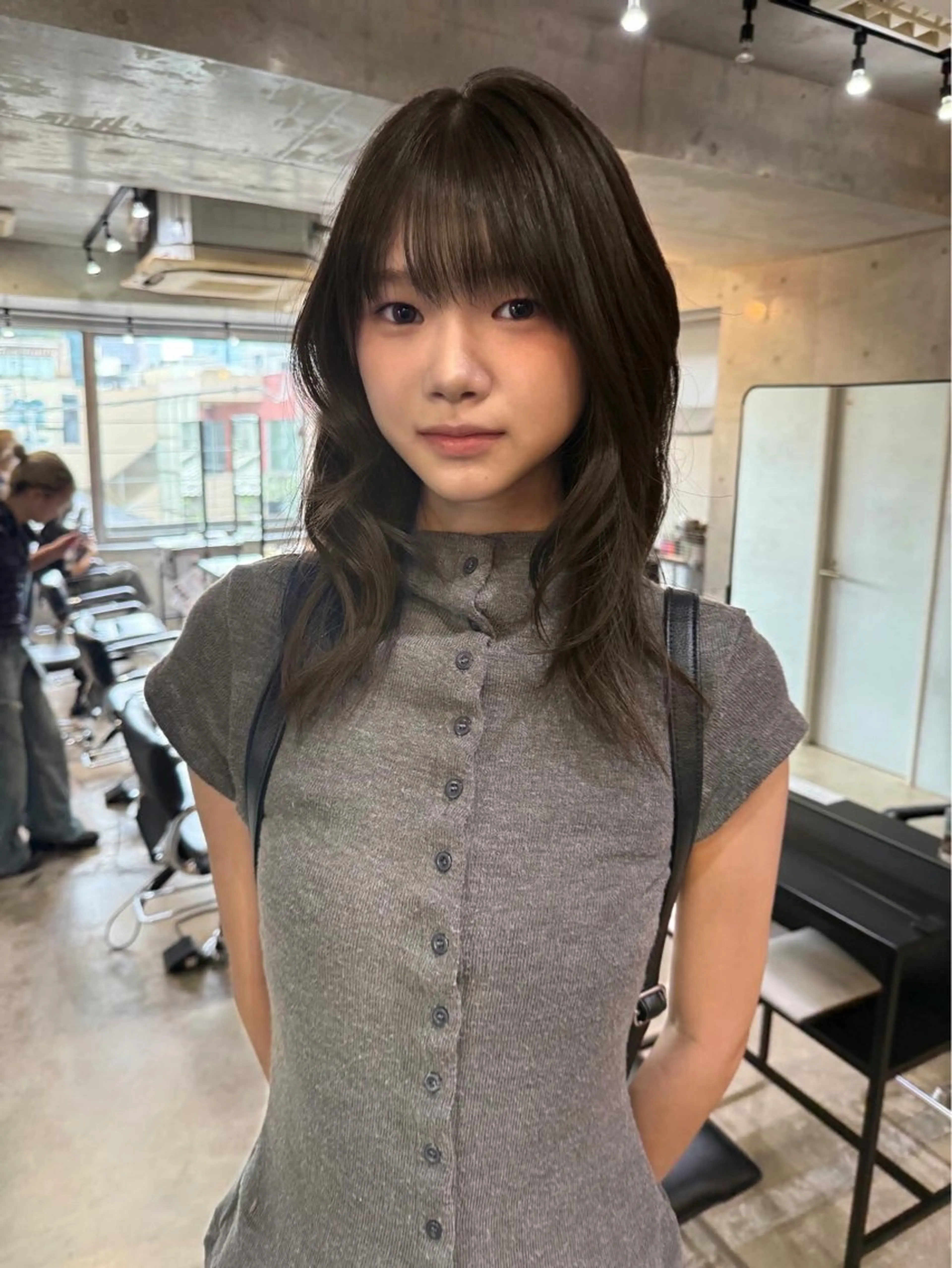 ミディアム カット ヘアカラー トリートメント レイヤーカット\ウル フ　chinatsuのヘアスタイル