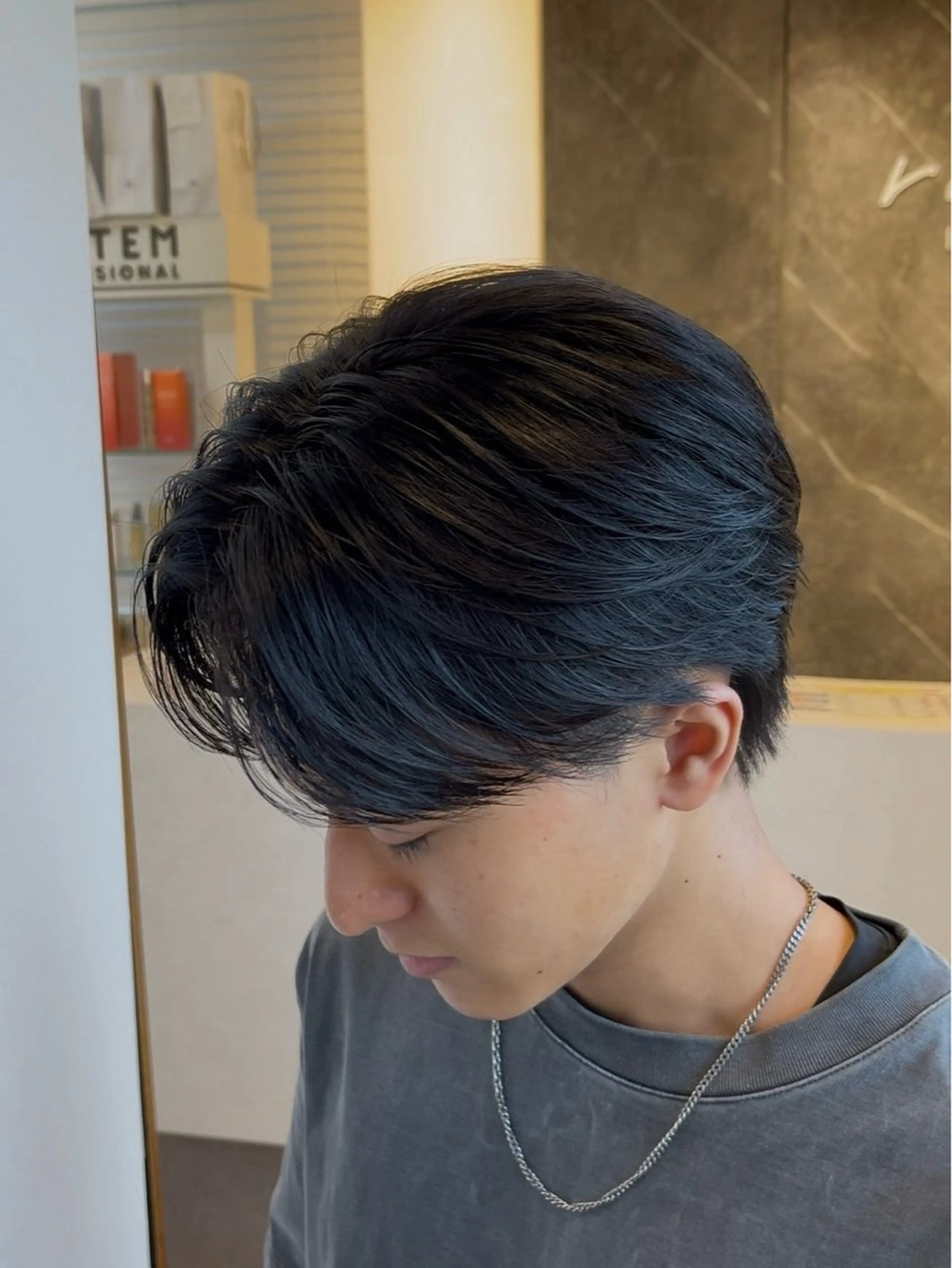 メンズ パーマ 宮本 亜依のヘアスタイル