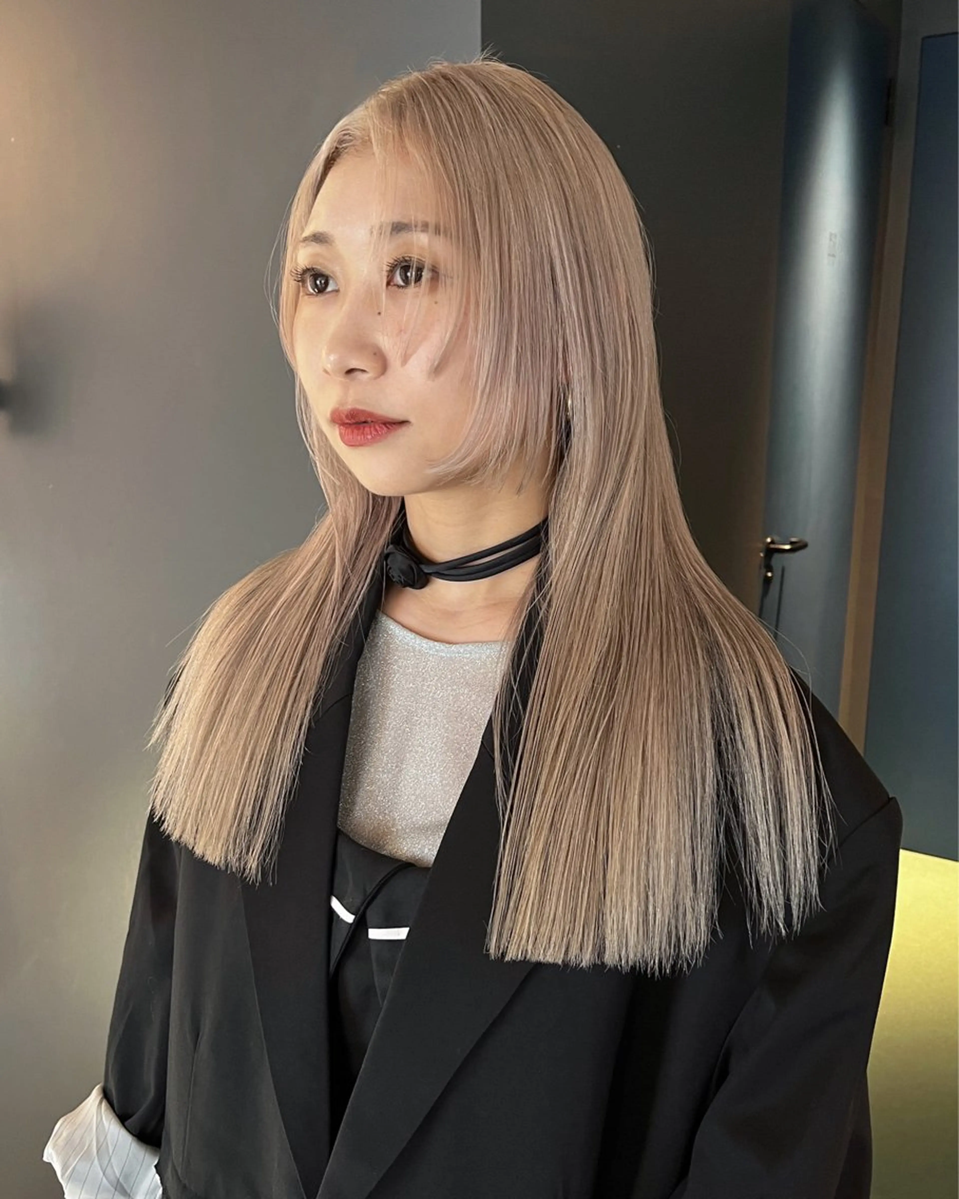 ロング カット ヘアカラー トリートメント 🫧艶ハイトーン ブリーチ🫧シモのヘアスタイル