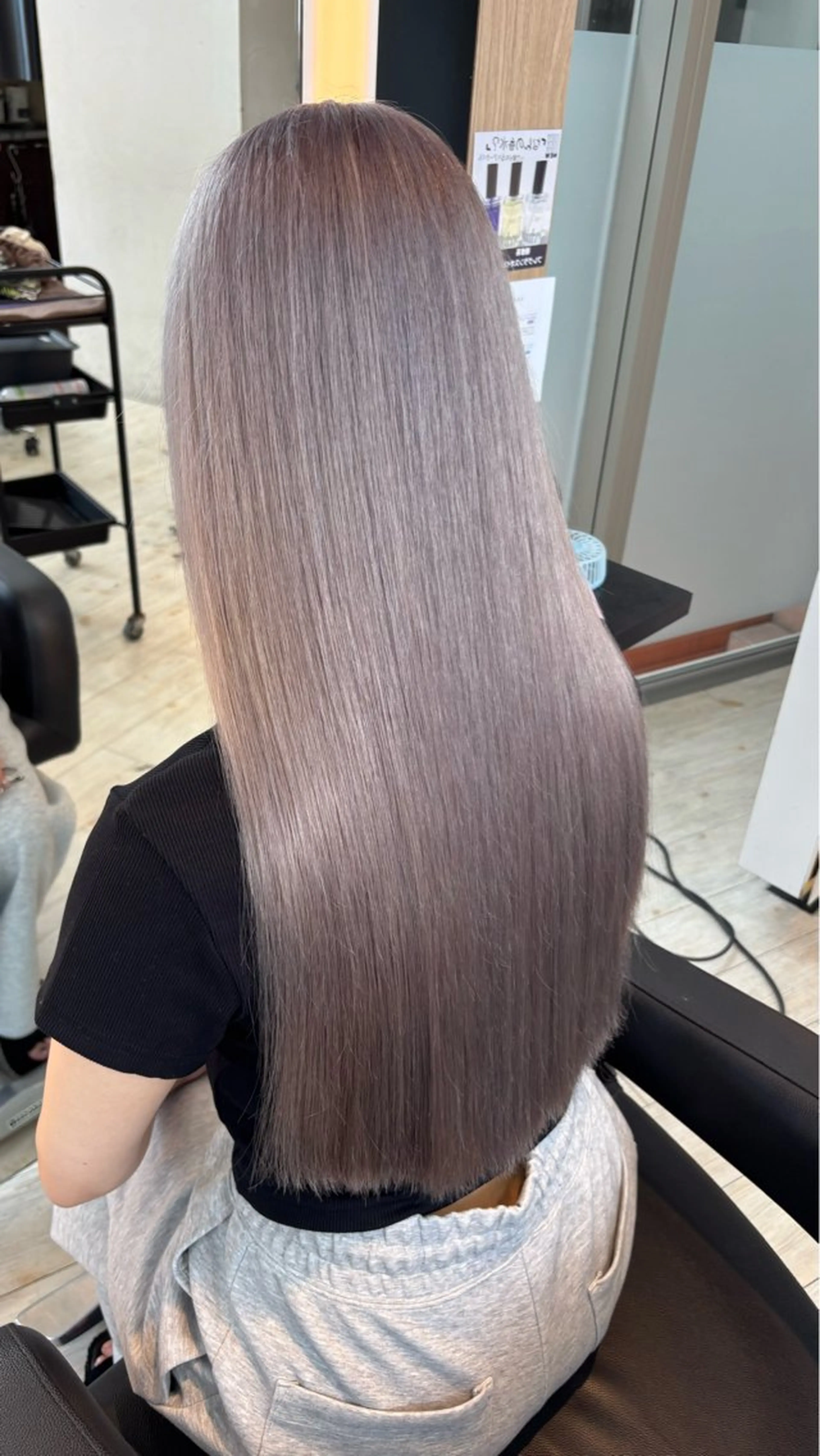 カラー ブリーチ シルバー miyu/ボブ/ 透明感カラー/栄のヘアスタイル