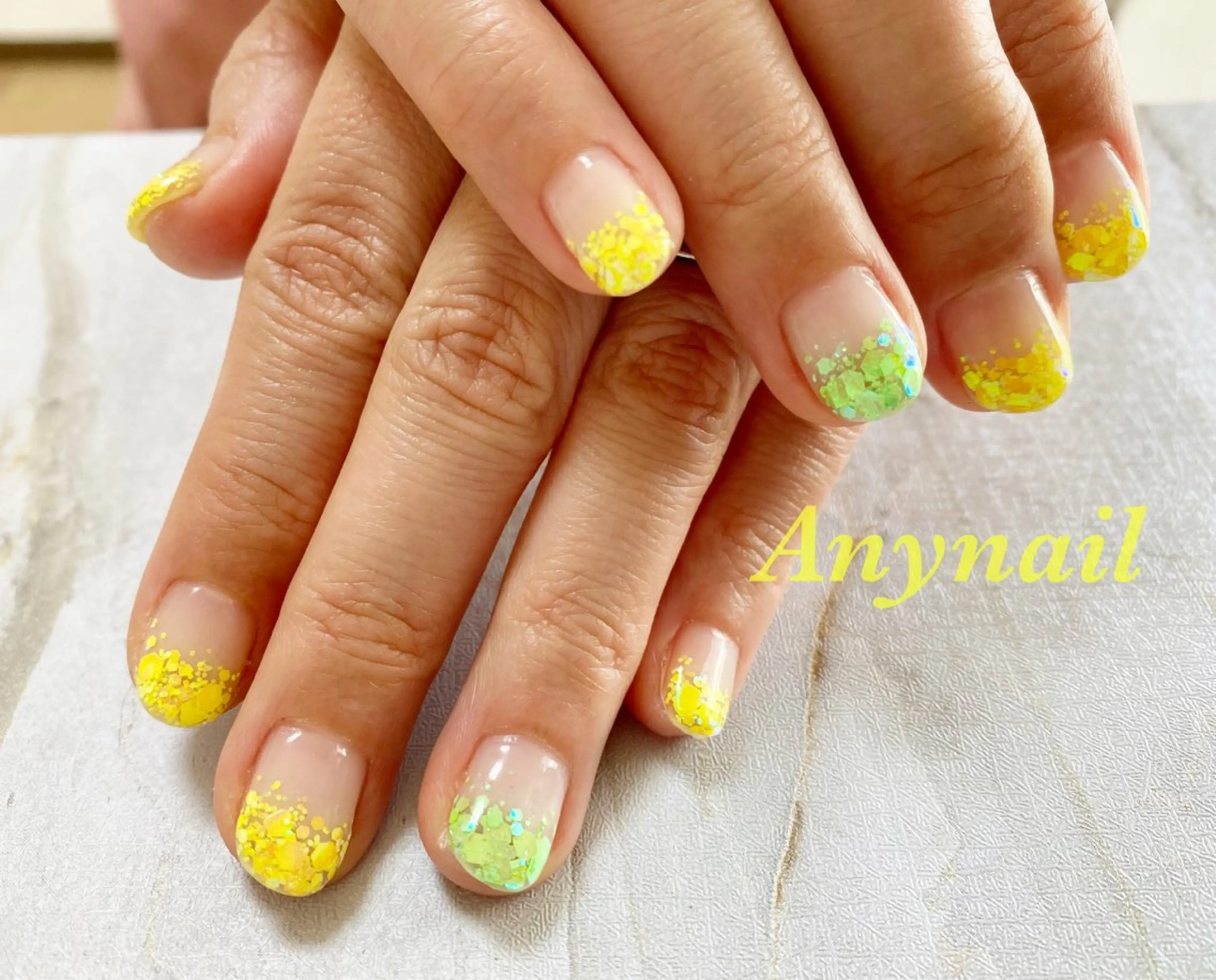 ネイル ブルー グラデーション グリーン ホログラムネイル 春ネイル 岩澤 恵子のネイルデザイン