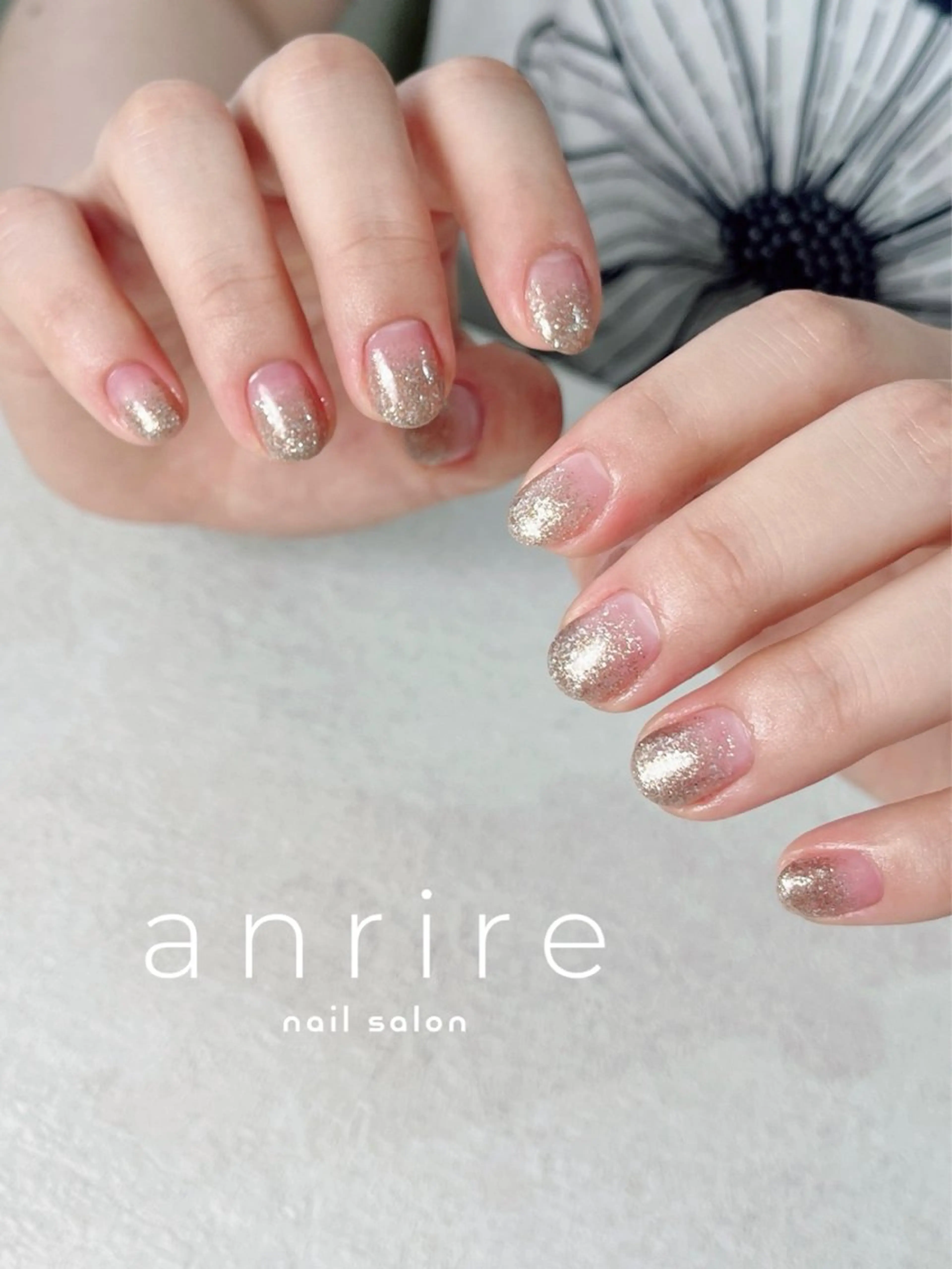 ネイル ブラウン ジェルネイル ゴールド グラデーション キラキラネイル ハンドネイル nail salon anrire〜アンリール〜所属・nailsalon anrireのネイルデザイン
