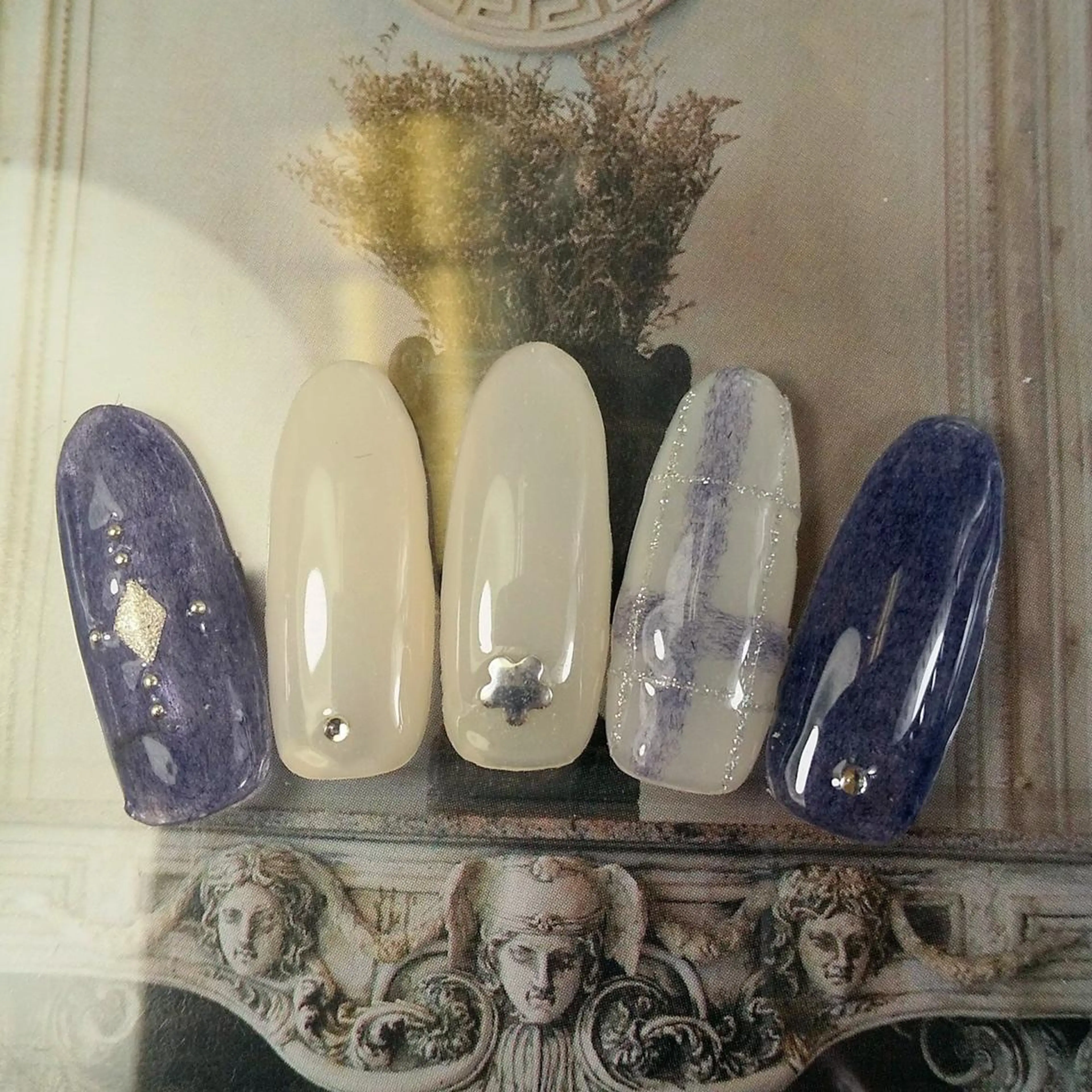 ネイル 林 珠里のネイルデザイン