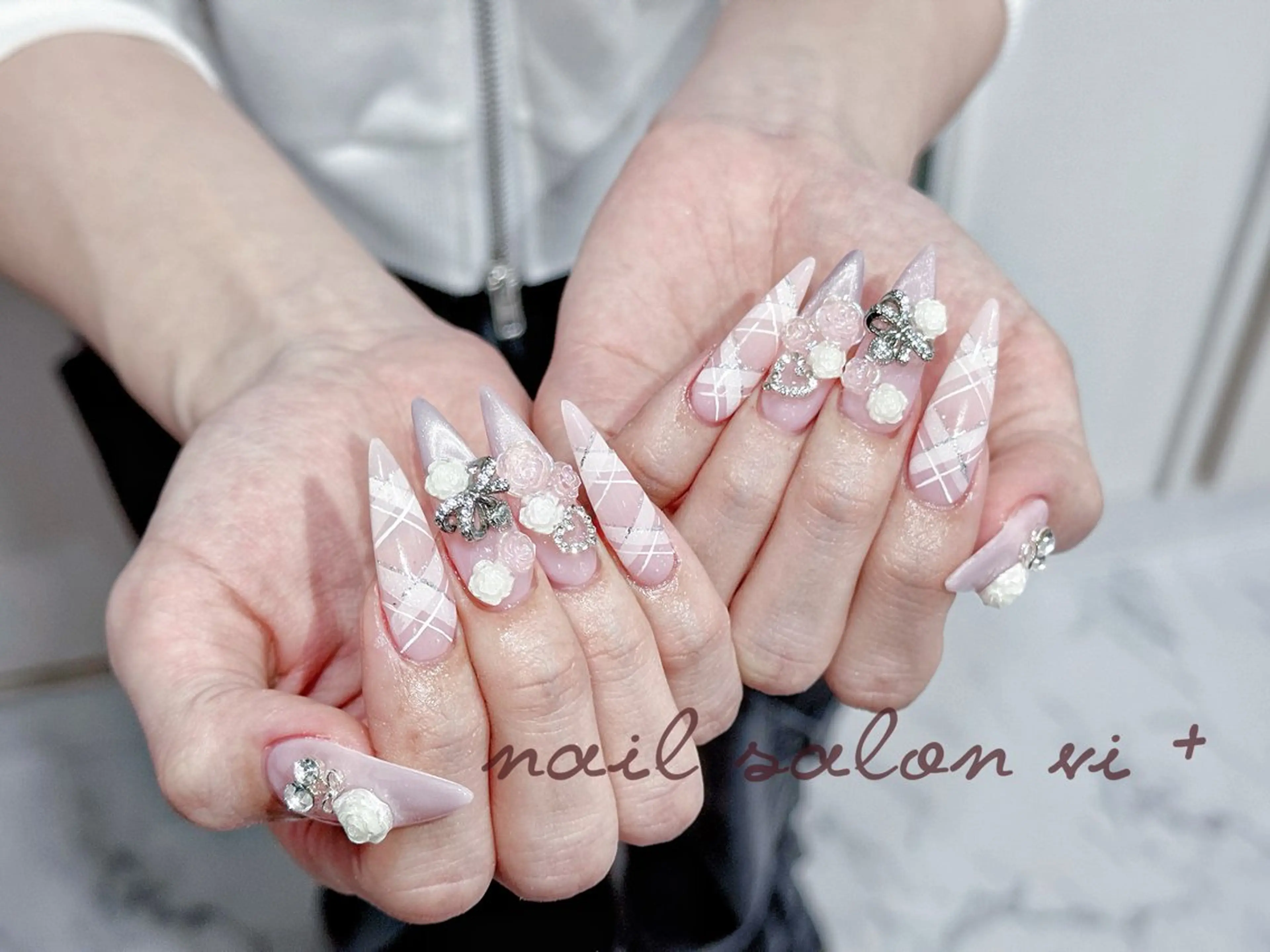 ネイル ハンドネイル ✨Nailsalon Vi+✨のネイルデザイン