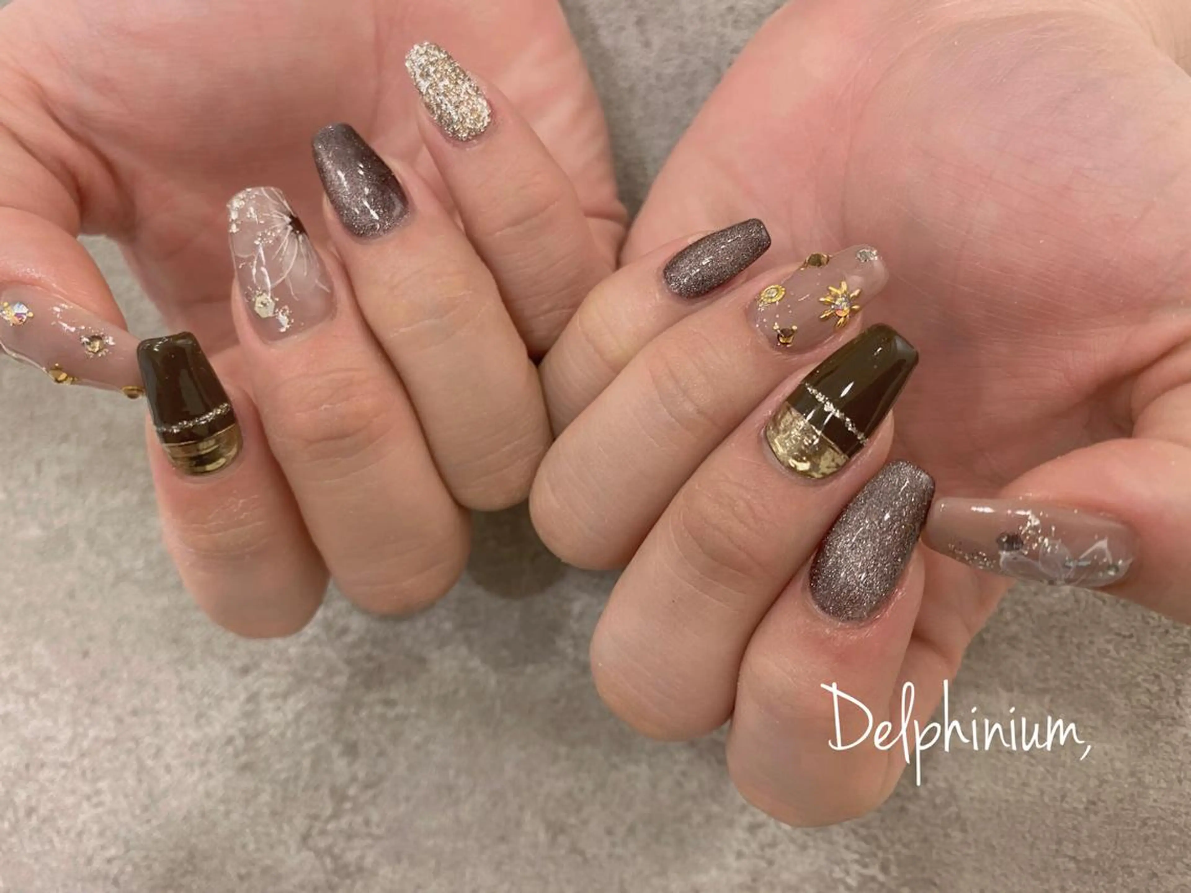 ネイル マグネットネイル ハンドネイル 岡本 友恵のネイルデザイン