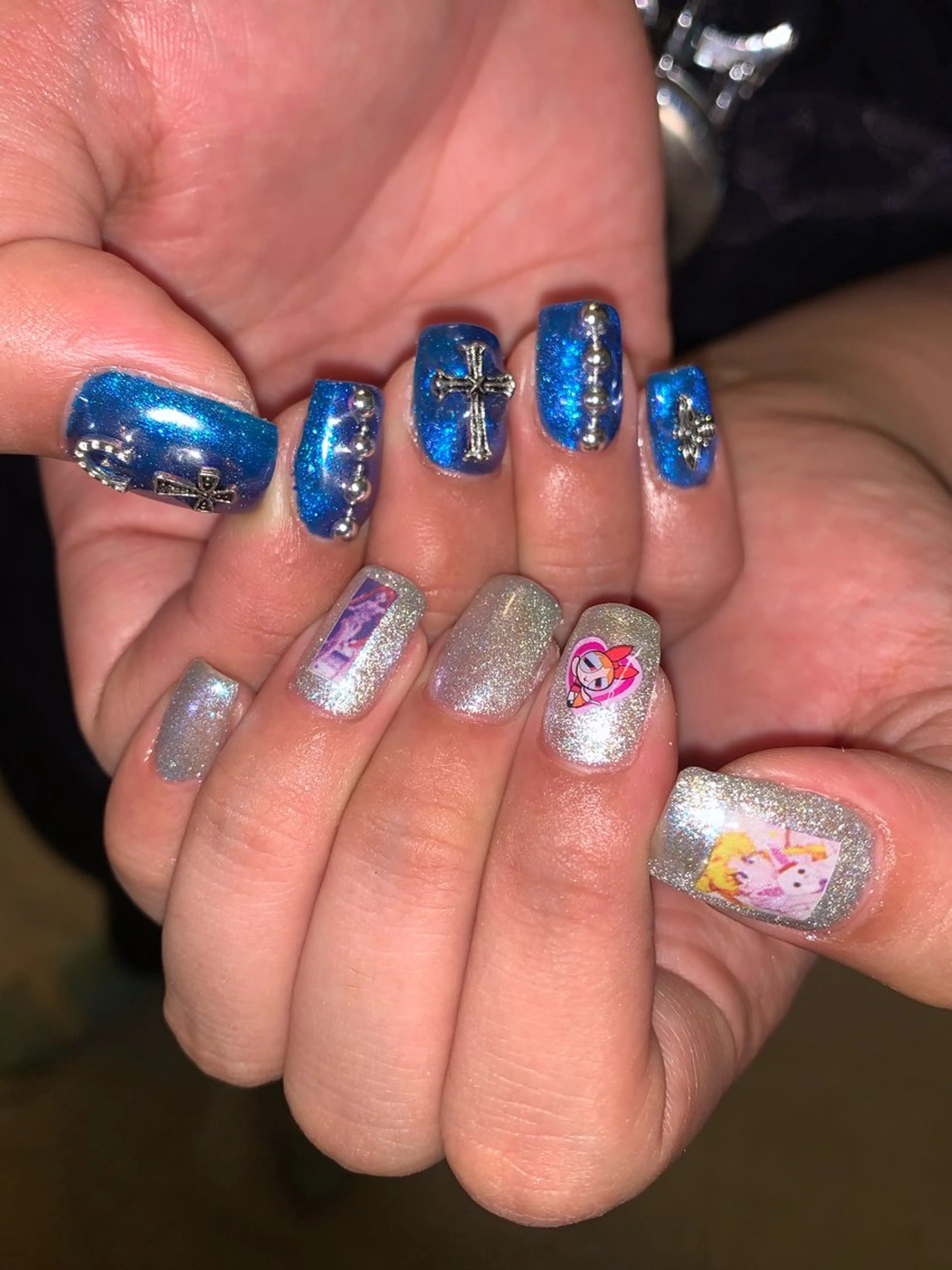 ネイル ハンドネイル NES NAIL所属・さゆり￤推しキャラ ￤ロングネイル🩷のネイルデザイン