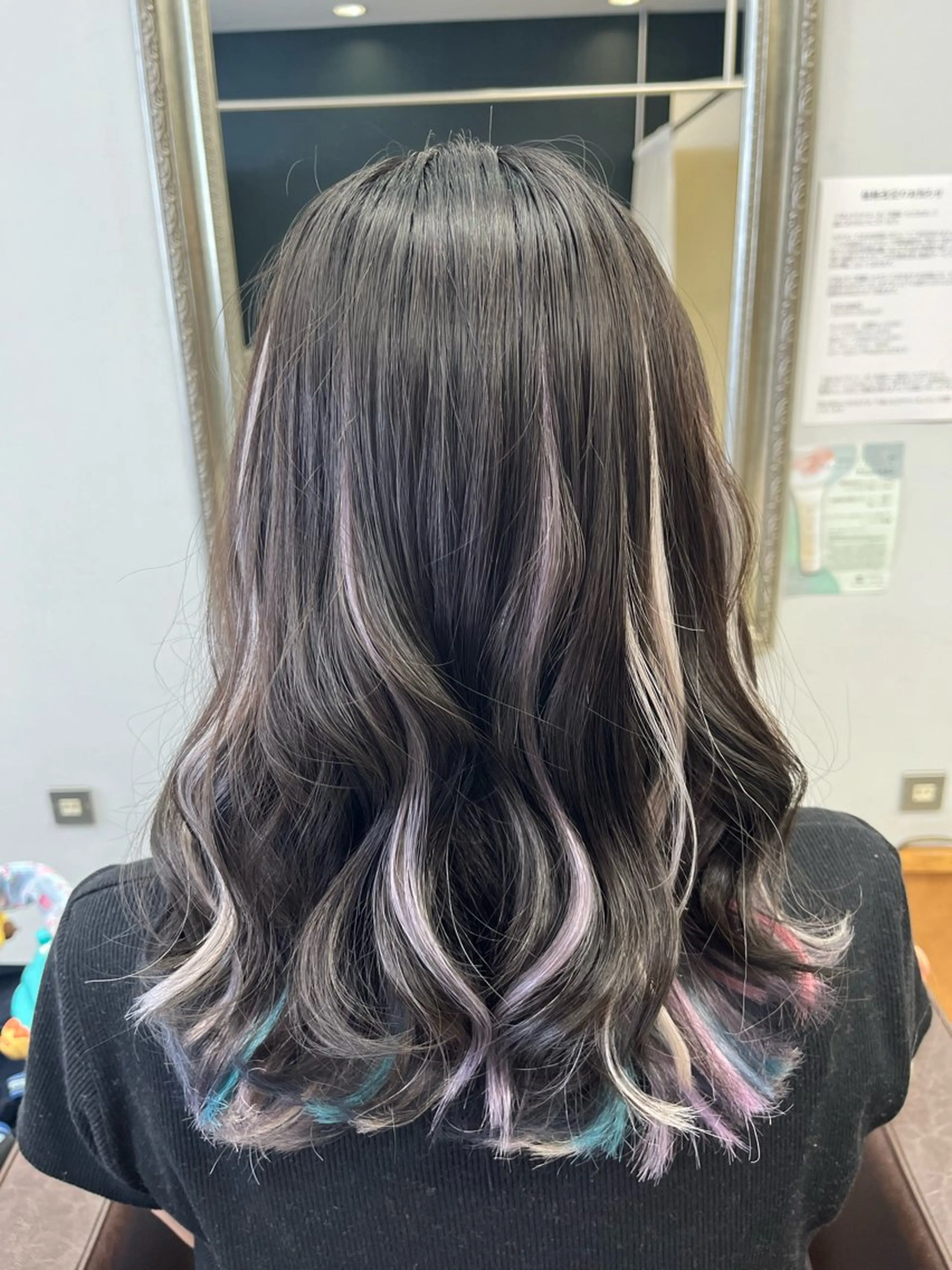 ミディアム カラー ヘアアレンジ ハイライトカラー エクステ ハイライト Crescere所属・小島 凜のヘアスタイル