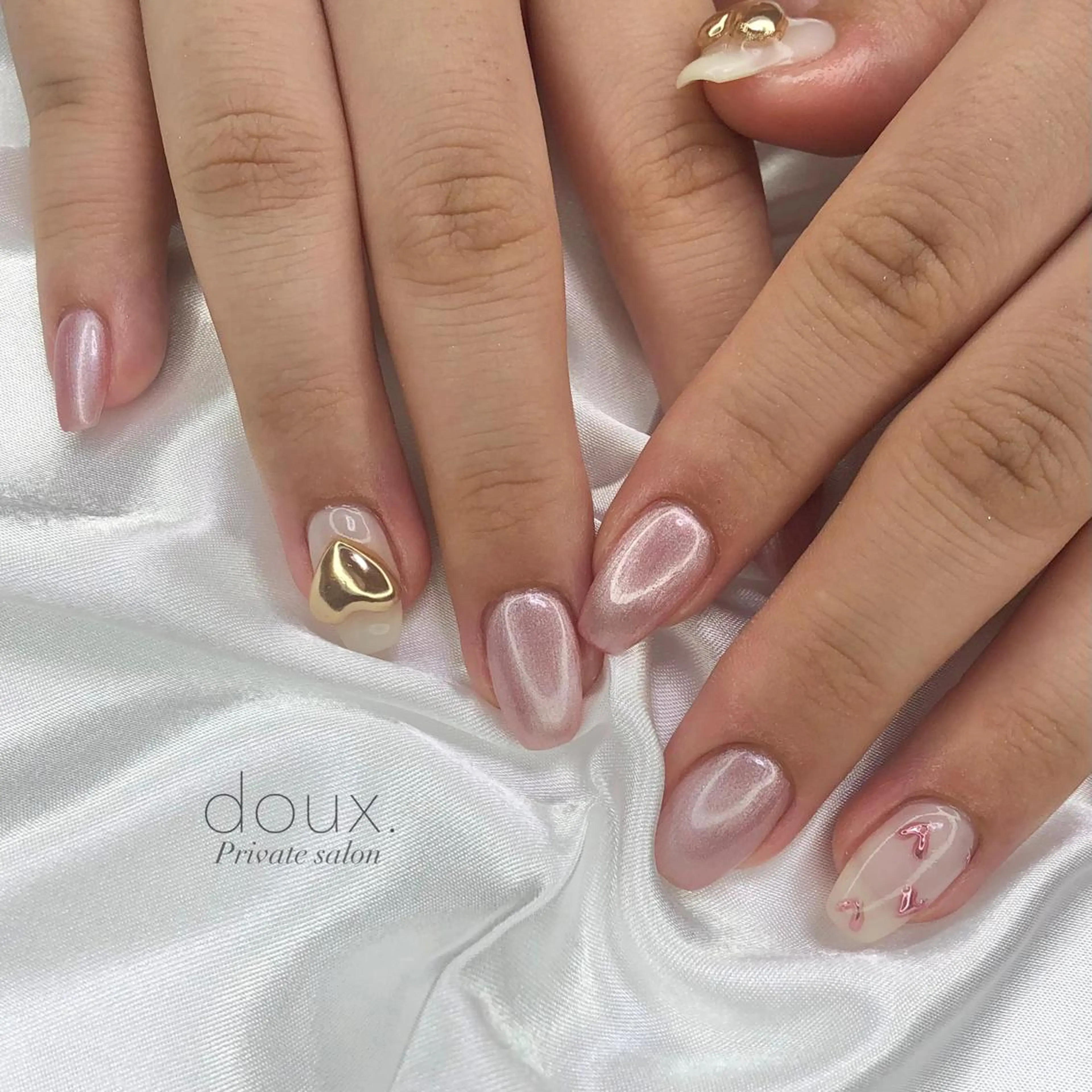 ネイル ジェルネイル ハート ラメ(グリッター) マグネットネイル ワンカラーネイル doux. nailのネイルデザイン