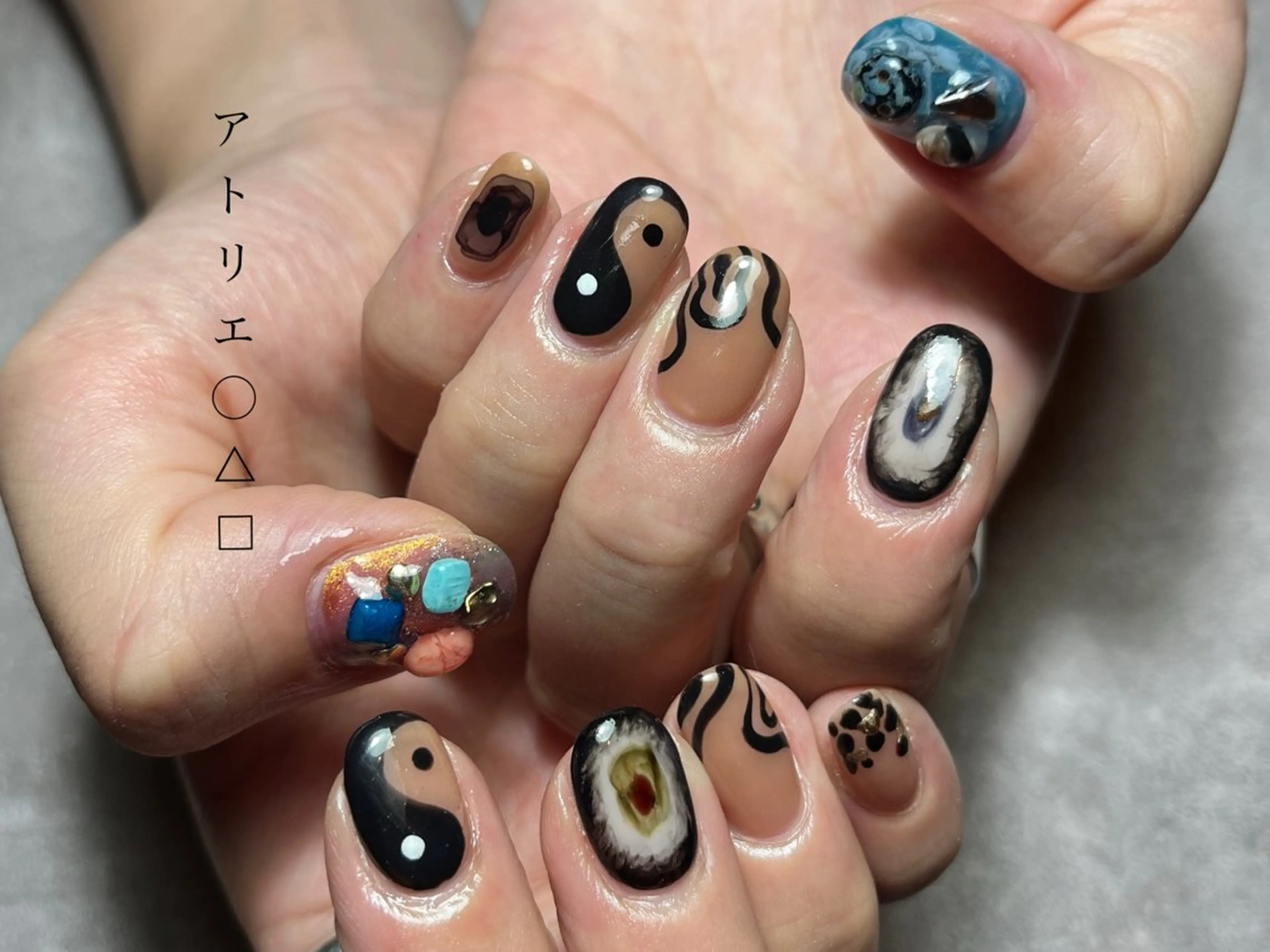 ネイル ハンドネイル アトリエ ○△□のネイルデザイン